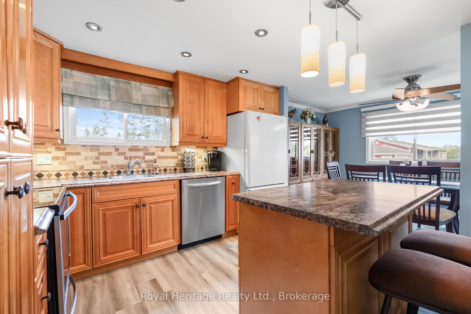 Photo 9 of 3 Macal Drive, Kawartha Lakes, Fenelon — HOMEH