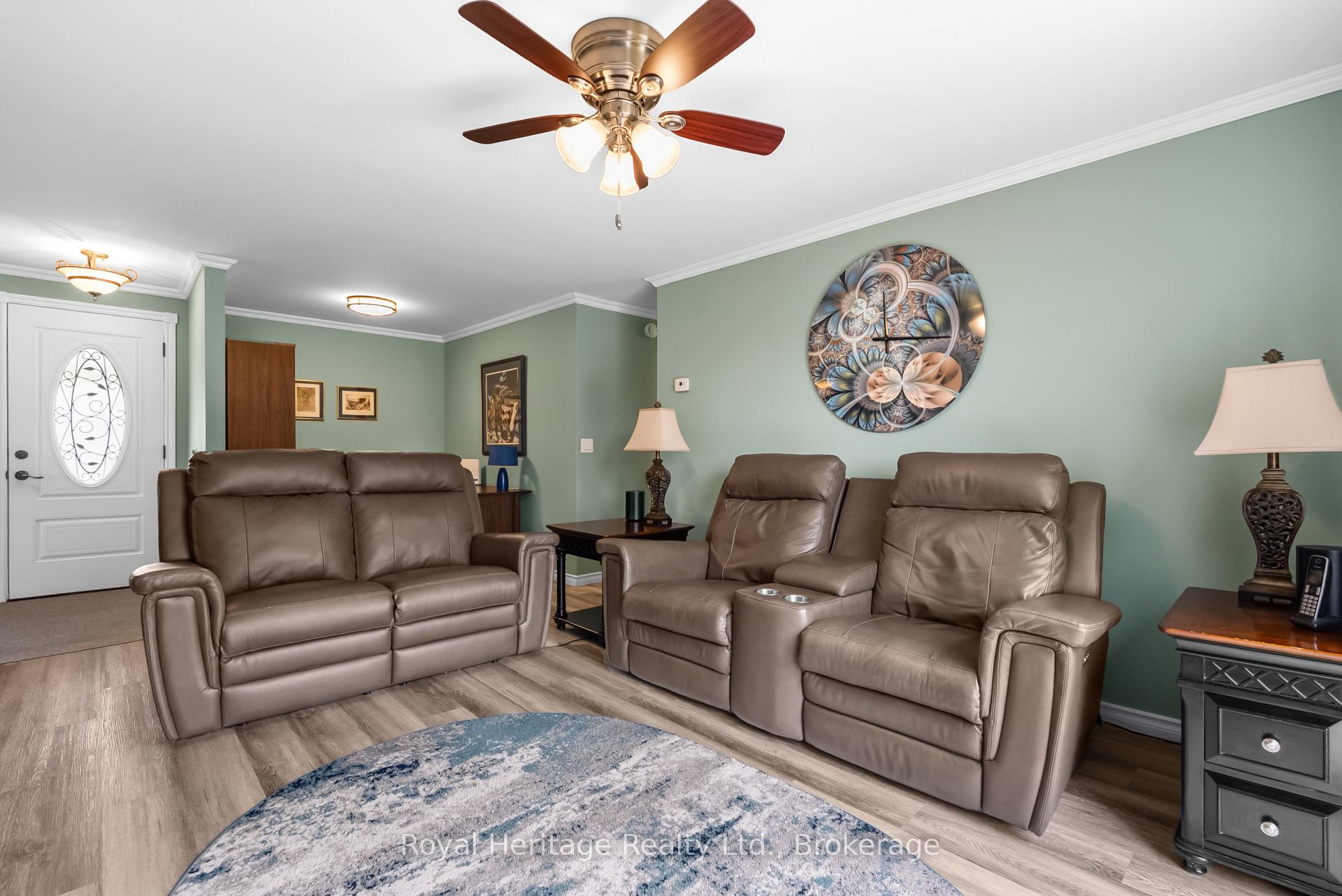 Photo 13 of 3 Macal Drive, Kawartha Lakes, Fenelon — HOMEH
