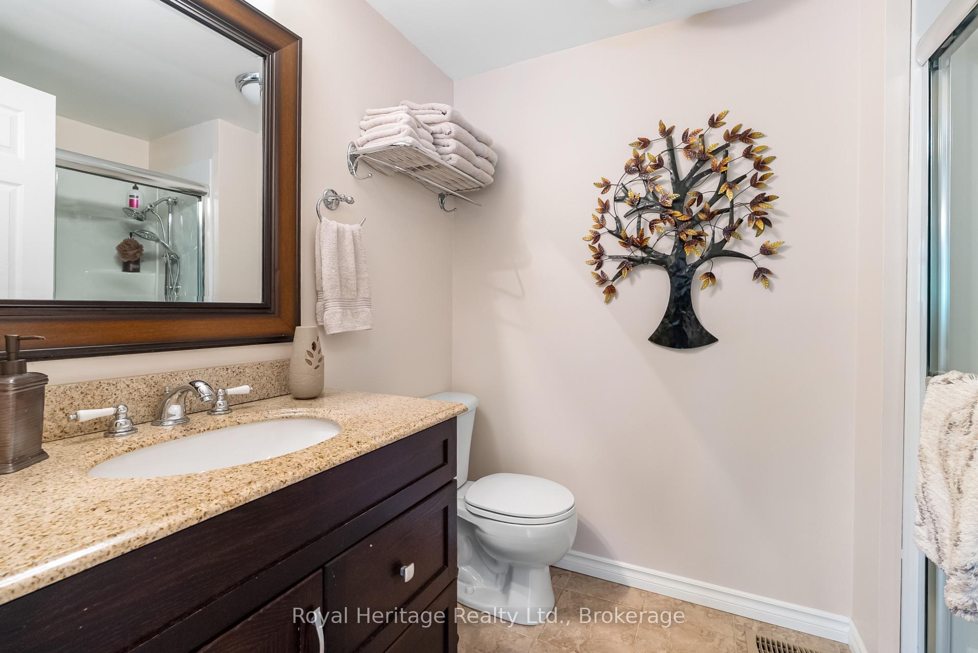 Photo 21 of 3 Macal Drive, Kawartha Lakes, Fenelon — HOMEH