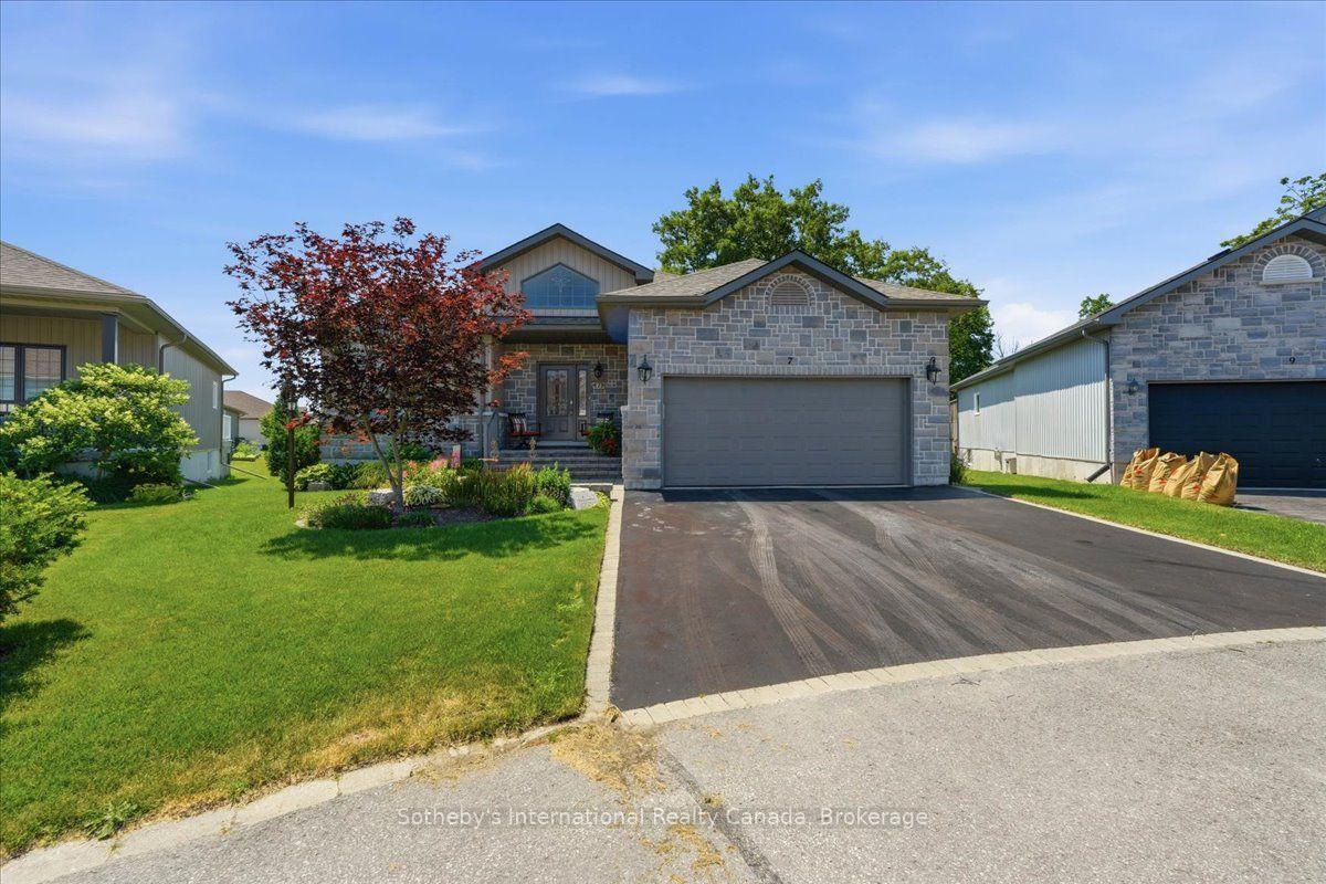 Photo 1 of 7 Conger Drive, Prince Edward County, Wellington Ward — HOMEH