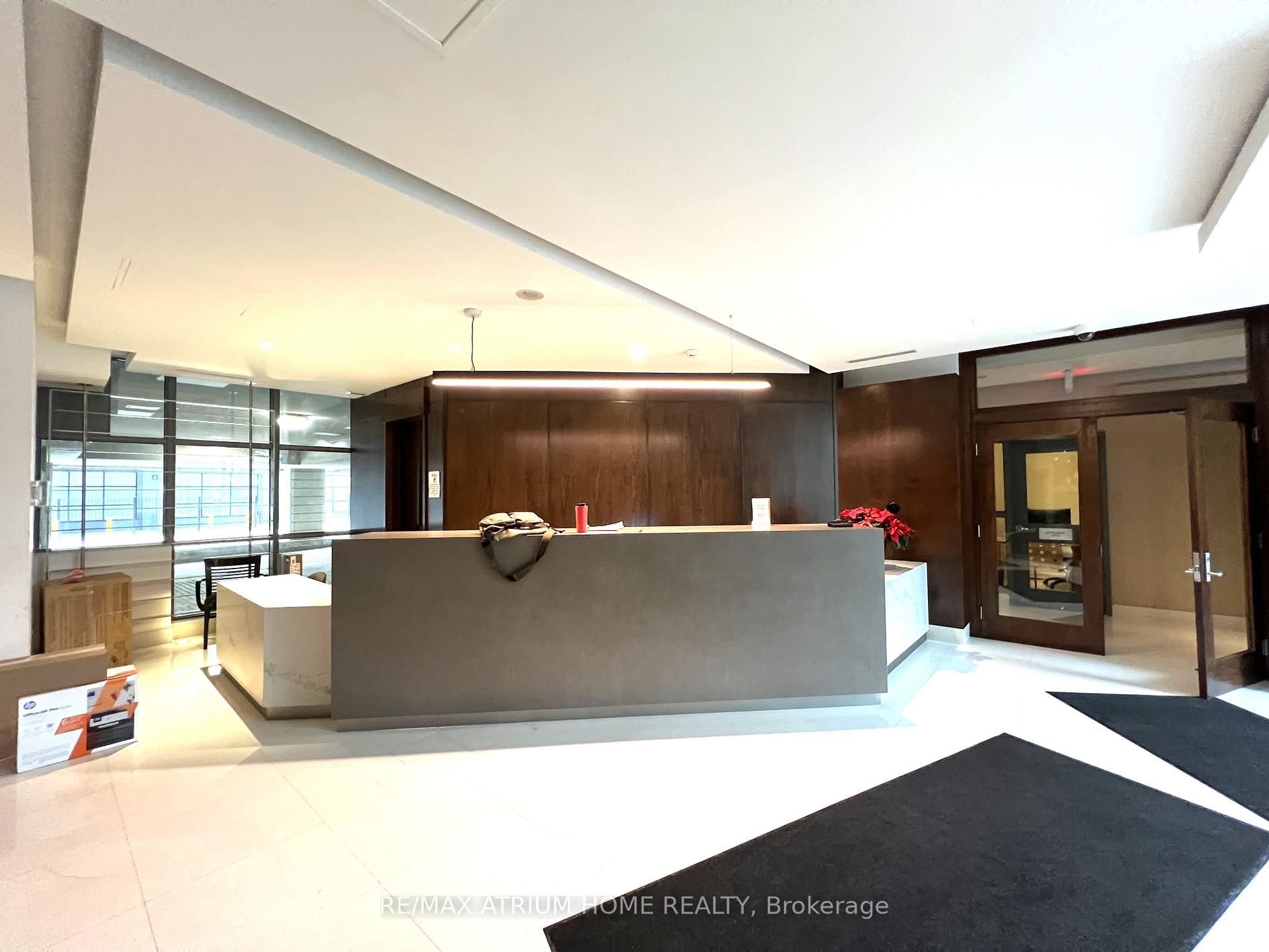Photo 2 of Unit 905, 410 Queens Quay W, Toronto, Waterfront Communities — HOMEH
