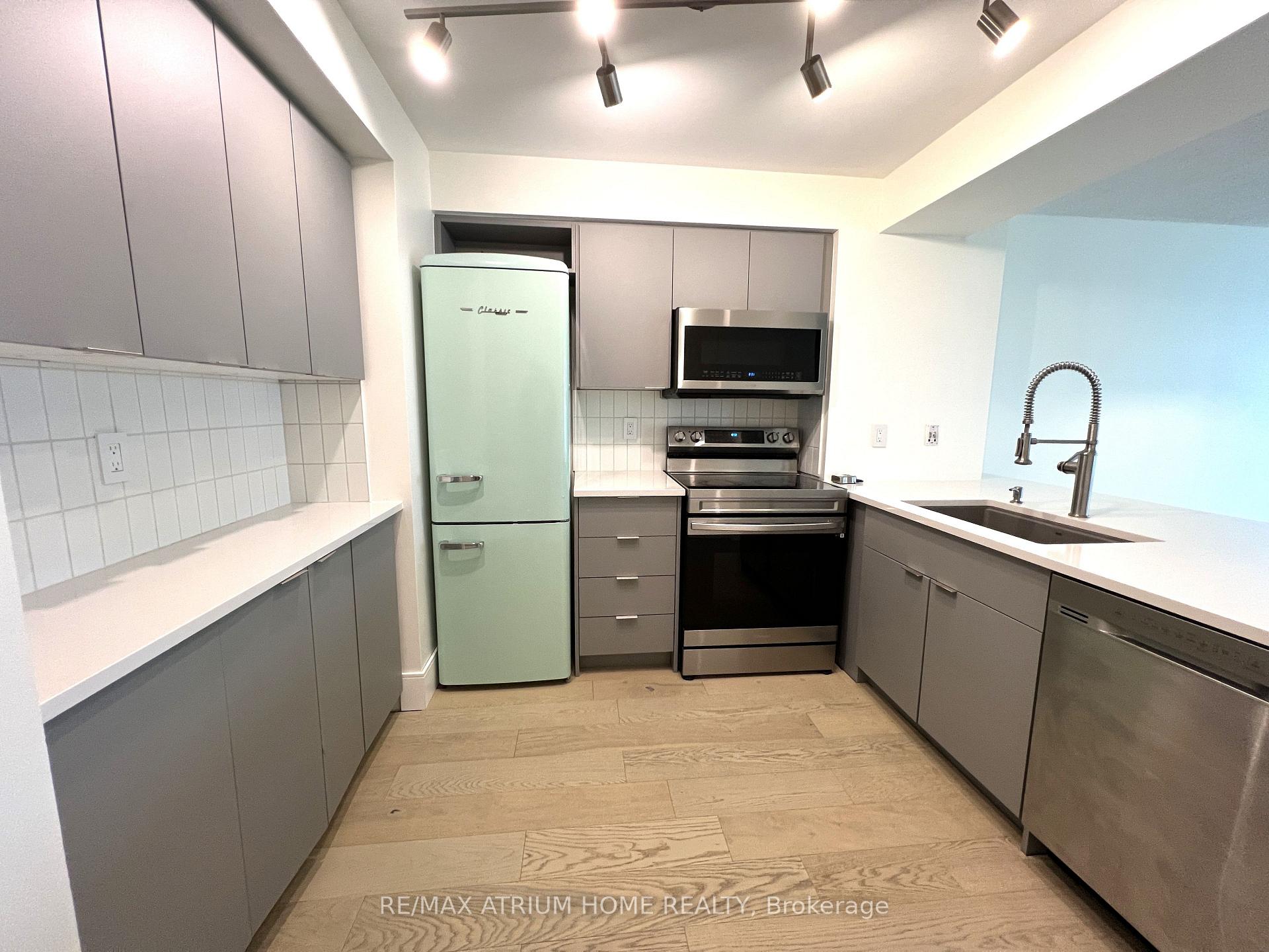 Photo 6 of Unit 905, 410 Queens Quay W, Toronto, Waterfront Communities — HOMEH
