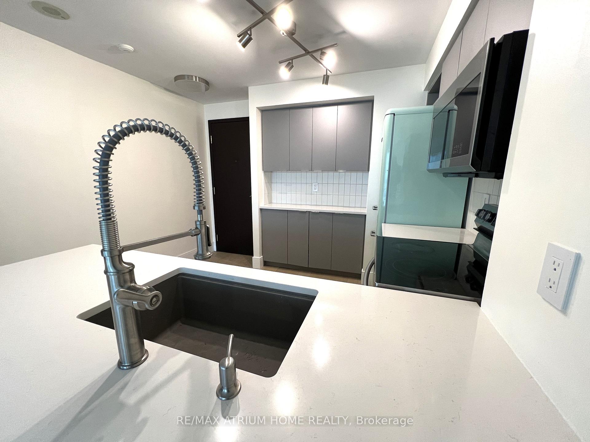 Photo 9 of Unit 905, 410 Queens Quay W, Toronto, Waterfront Communities — HOMEH