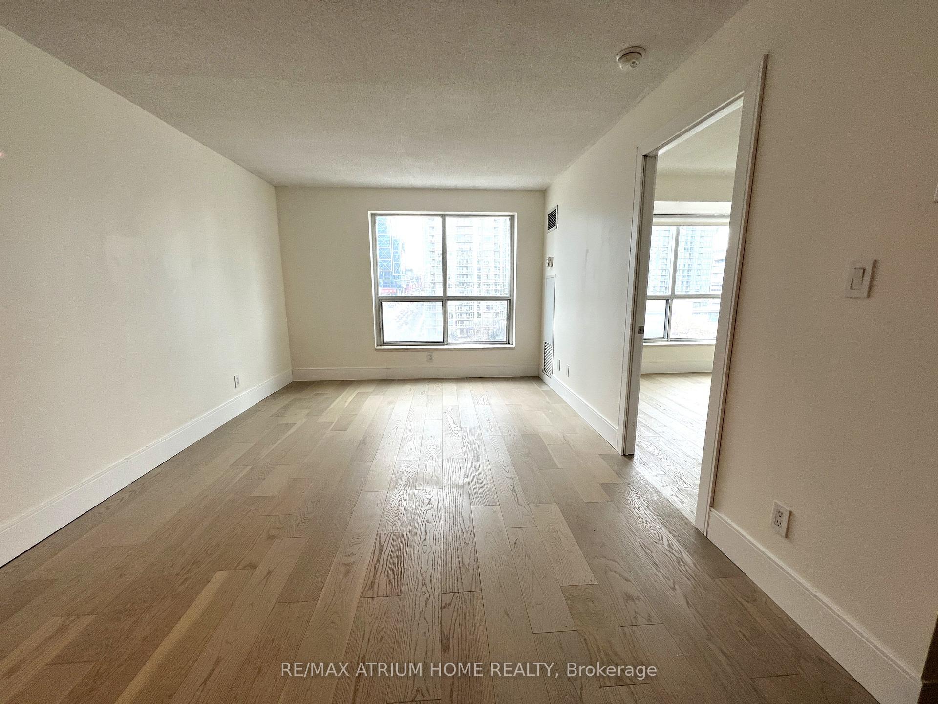 Photo 26 of Unit 905, 410 Queens Quay W, Toronto, Waterfront Communities — HOMEH
