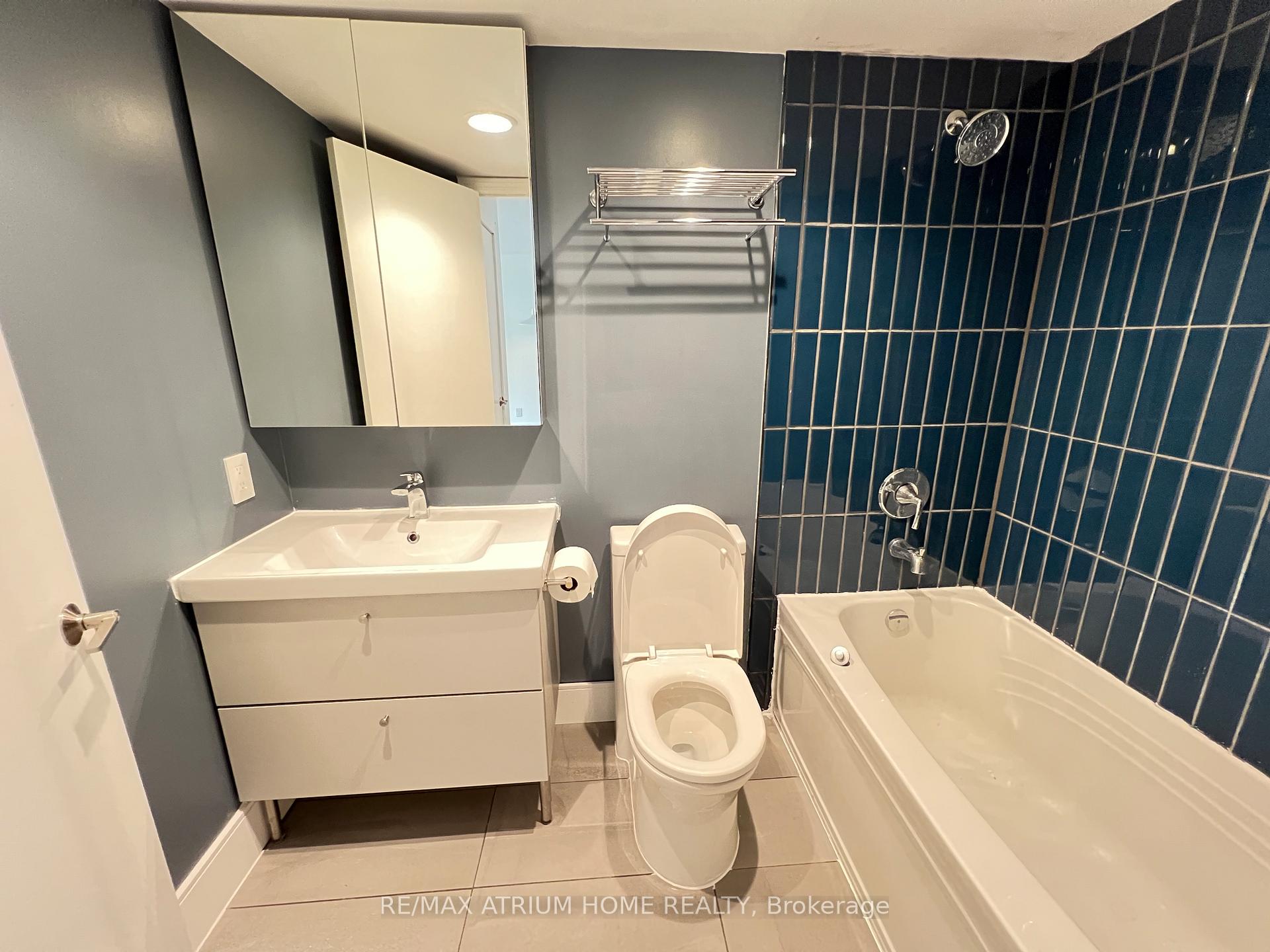 Photo 33 of Unit 905, 410 Queens Quay W, Toronto, Waterfront Communities — HOMEH