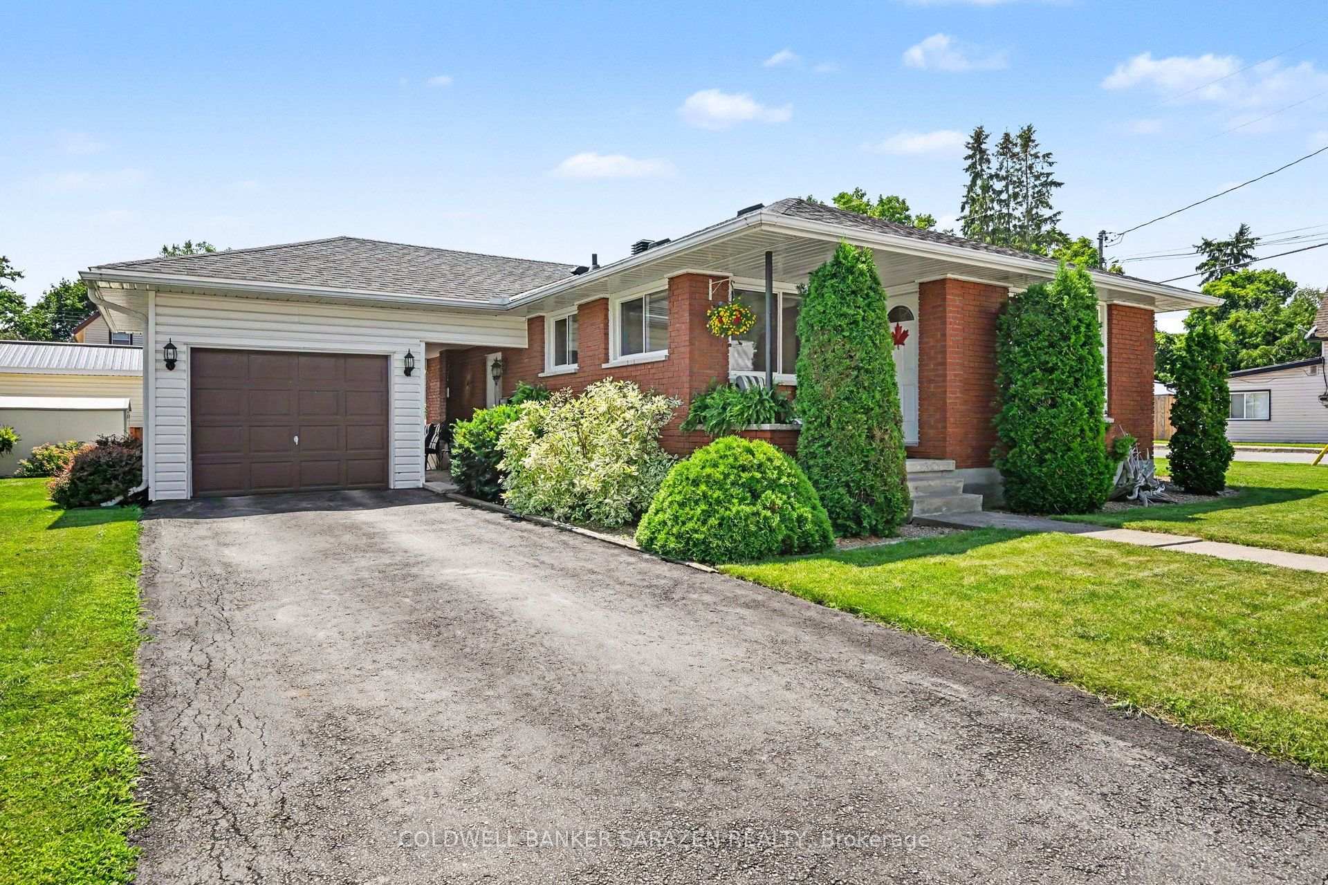 Photo 4 of 68 Tierney Street S, Arnprior, Arnprior — HOMEH
