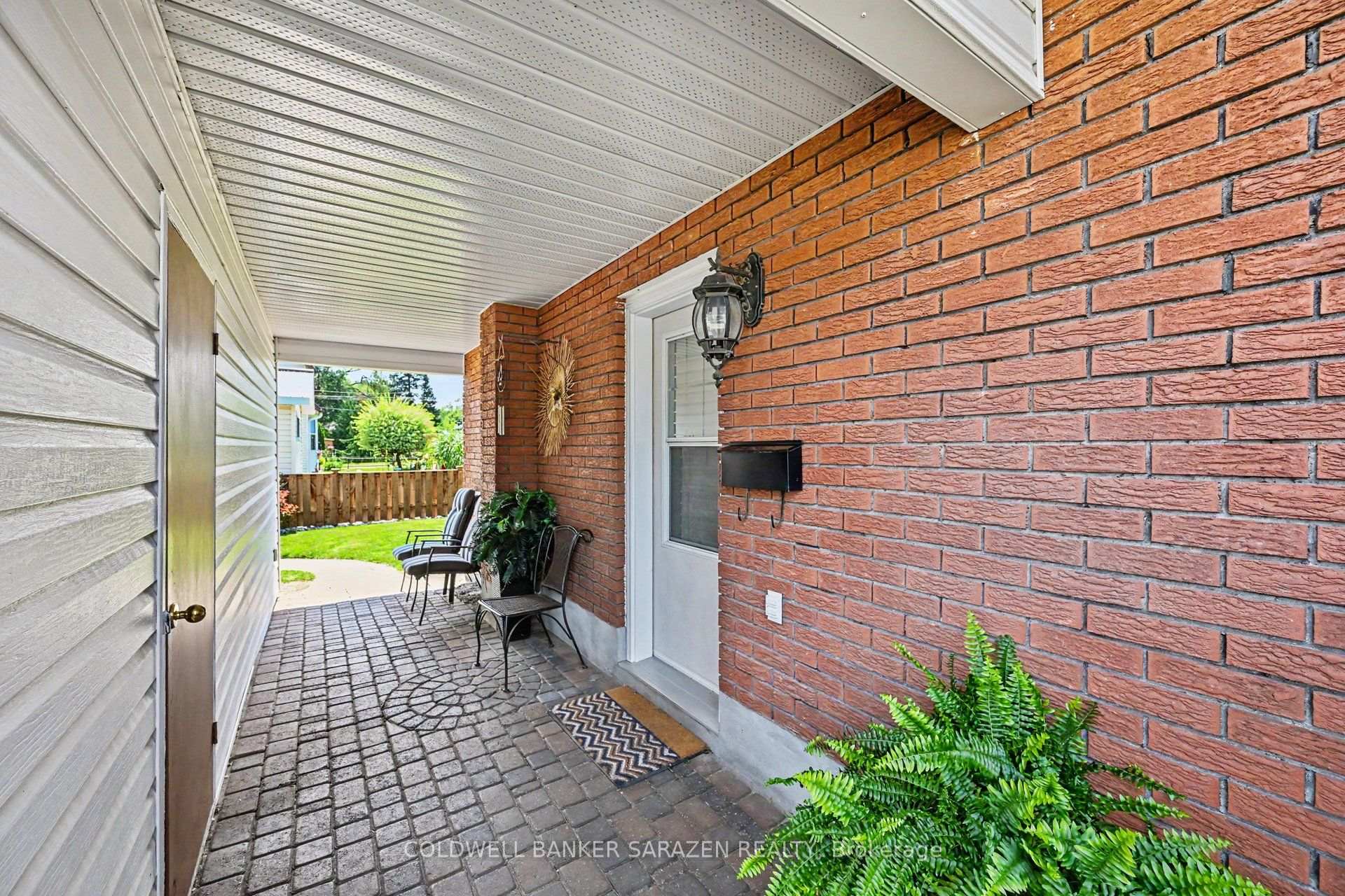 Photo 5 of 68 Tierney Street S, Arnprior, Arnprior — HOMEH