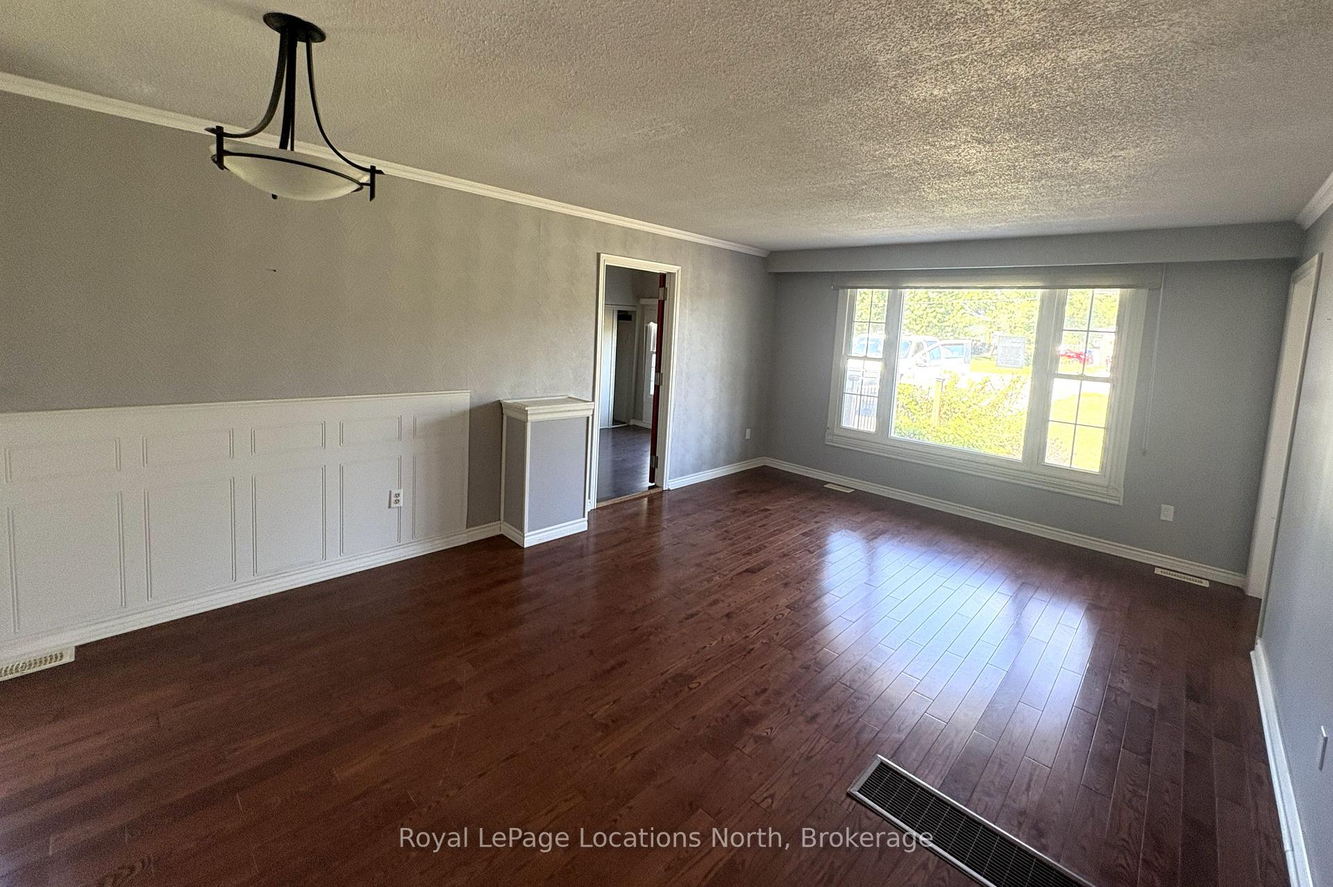 Photo 6 of 2 Lynn Street, Tiny, Perkinsfield — HOMEH