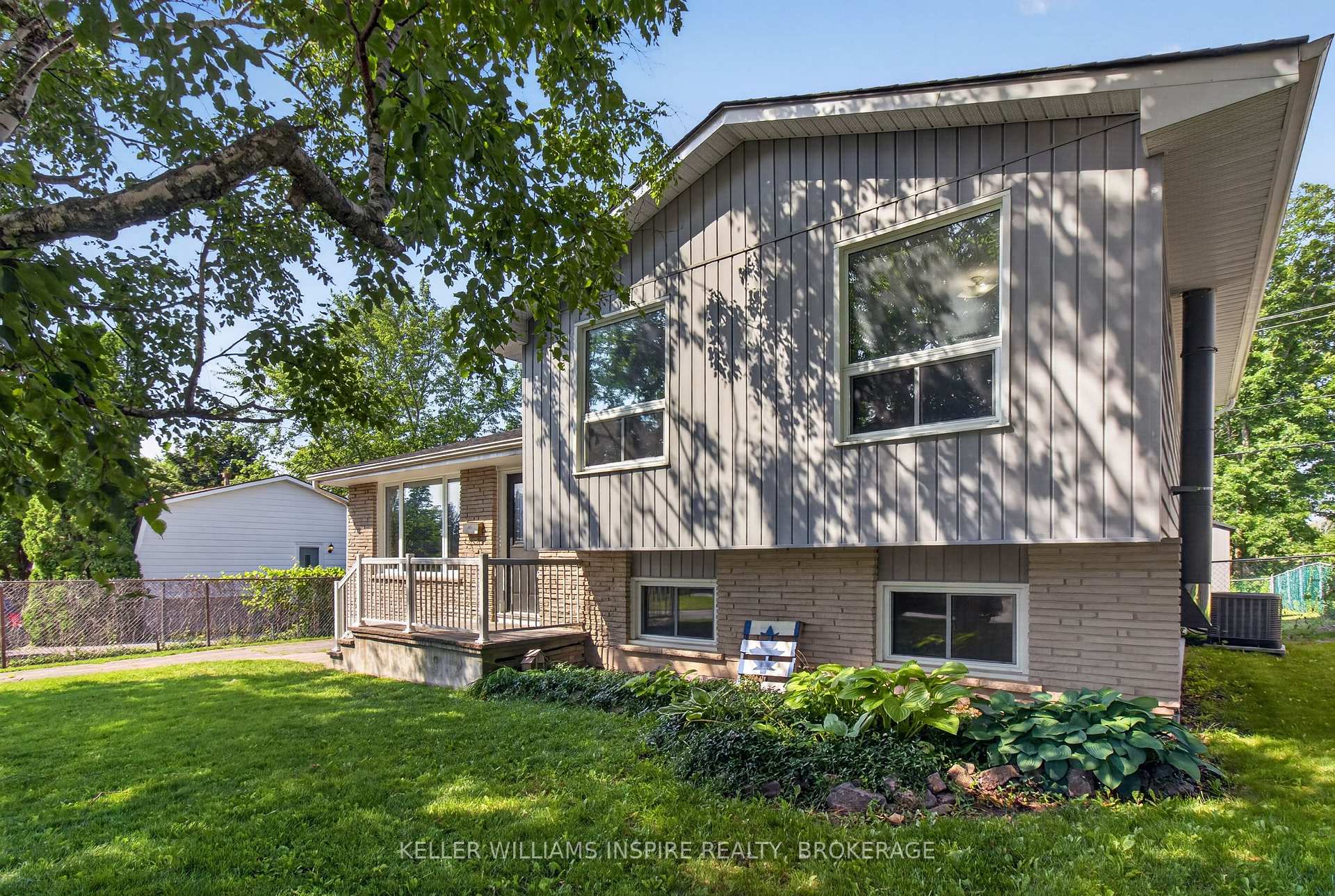Photo 2 of 38 Westran Road, Loyalist, Amherstview — HOMEH