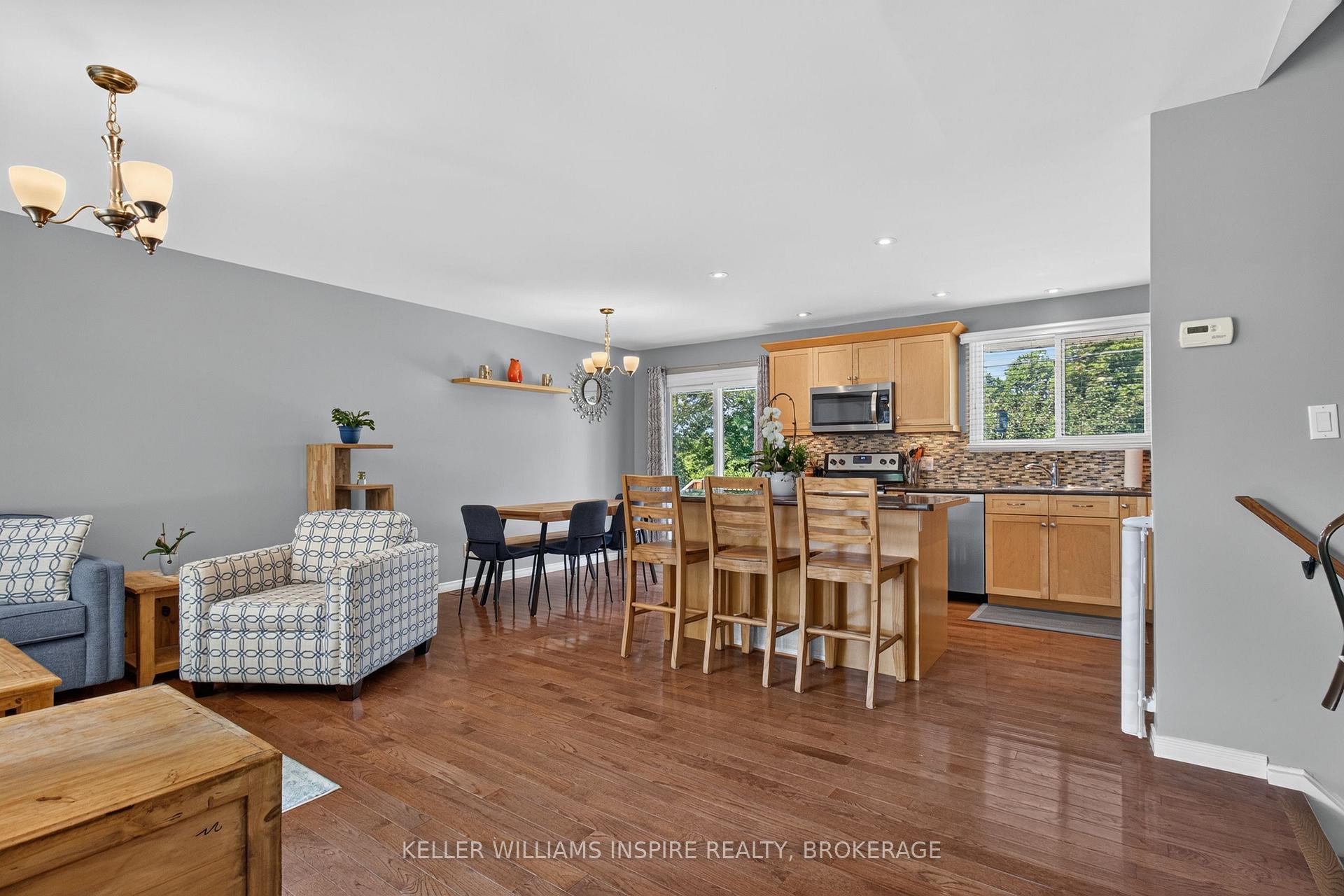 Photo 18 of 38 Westran Road, Loyalist, Amherstview — HOMEH