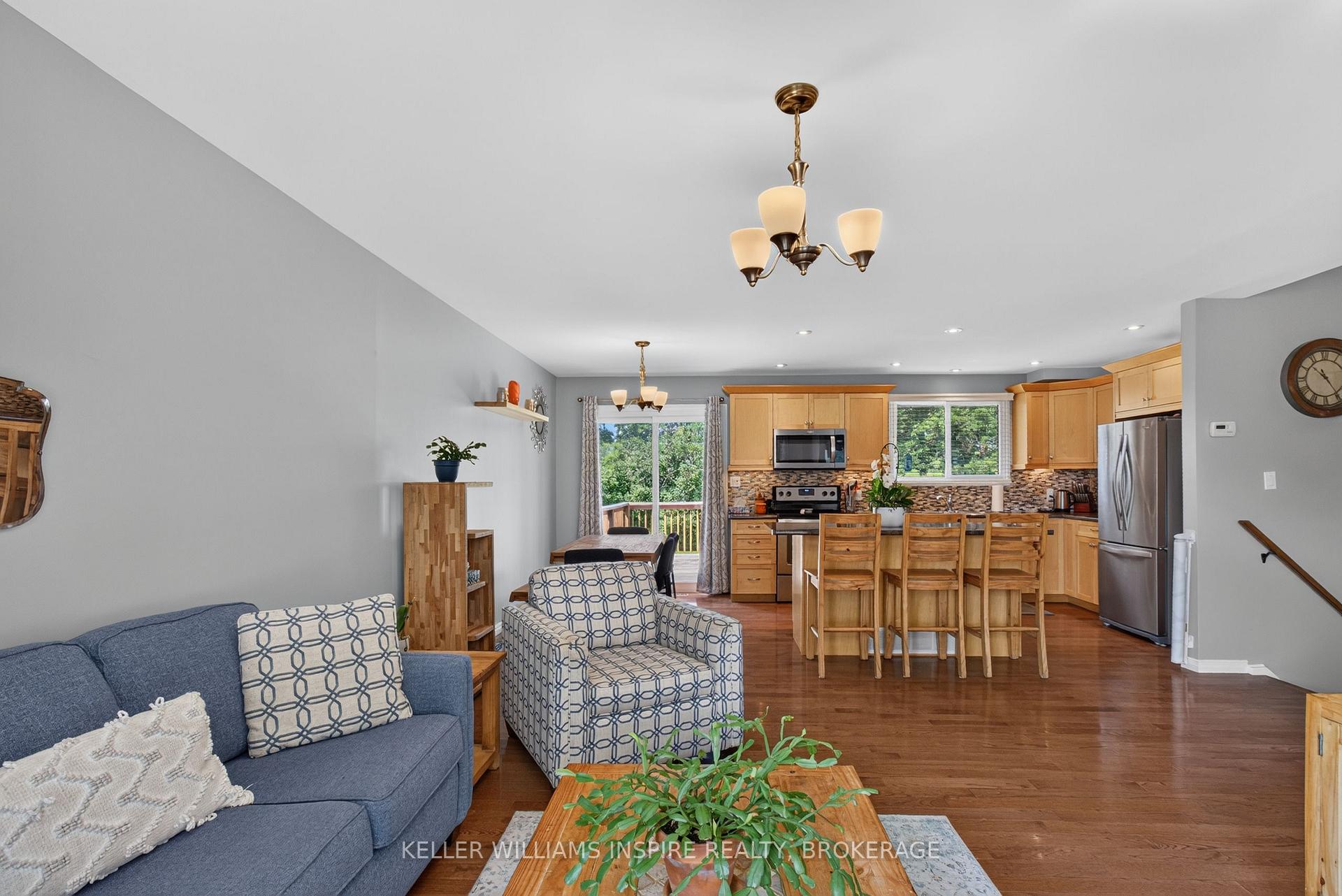 Photo 19 of 38 Westran Road, Loyalist, Amherstview — HOMEH