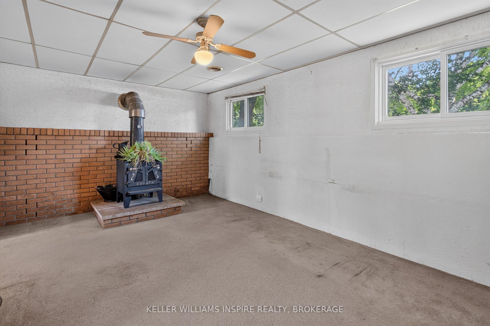 Photo 34 of 38 Westran Road, Loyalist, Amherstview — HOMEH
