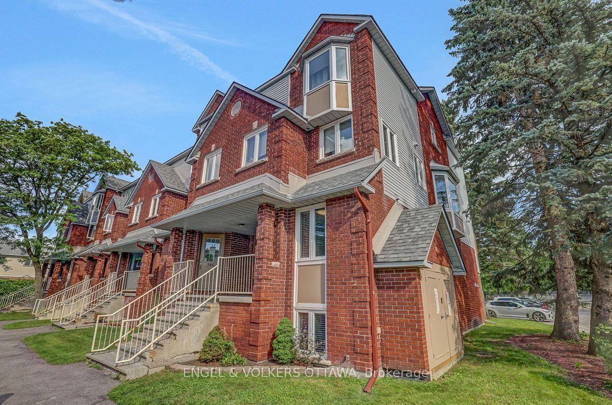 Photo 1 of 382 Briston Private, Ottawa, Hunt Club Park — HOMEH