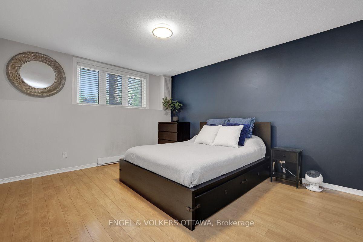Photo 4 of 382 Briston Private, Ottawa, Hunt Club Park — HOMEH