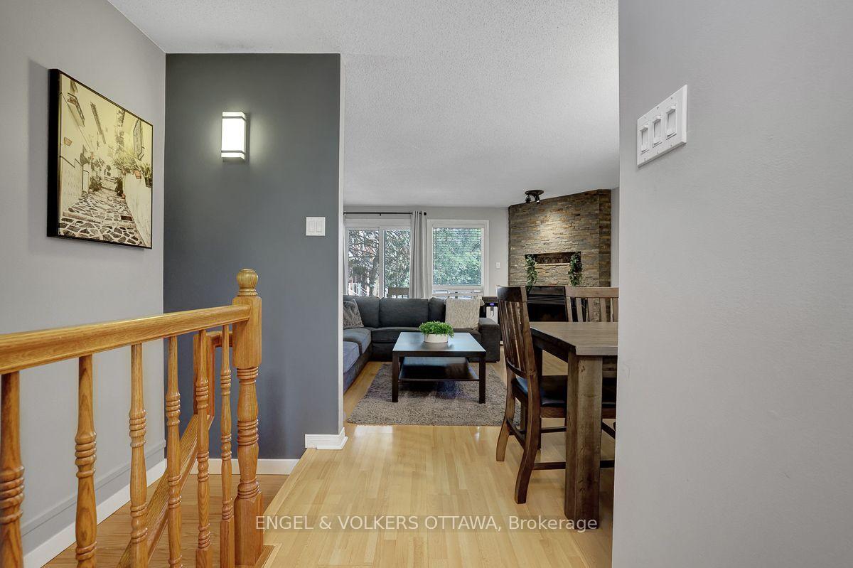 Photo 7 of 382 Briston Private, Ottawa, Hunt Club Park — HOMEH