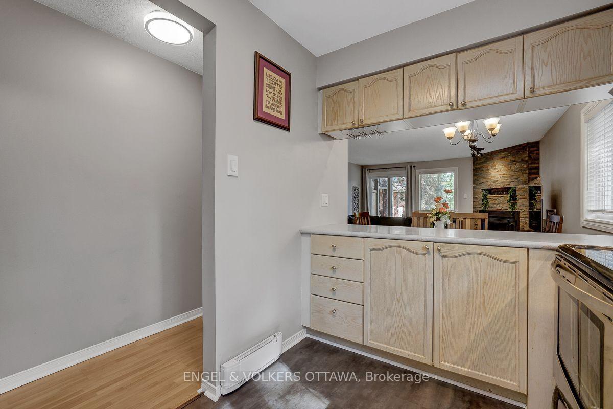 Photo 15 of 382 Briston Private, Ottawa, Hunt Club Park — HOMEH