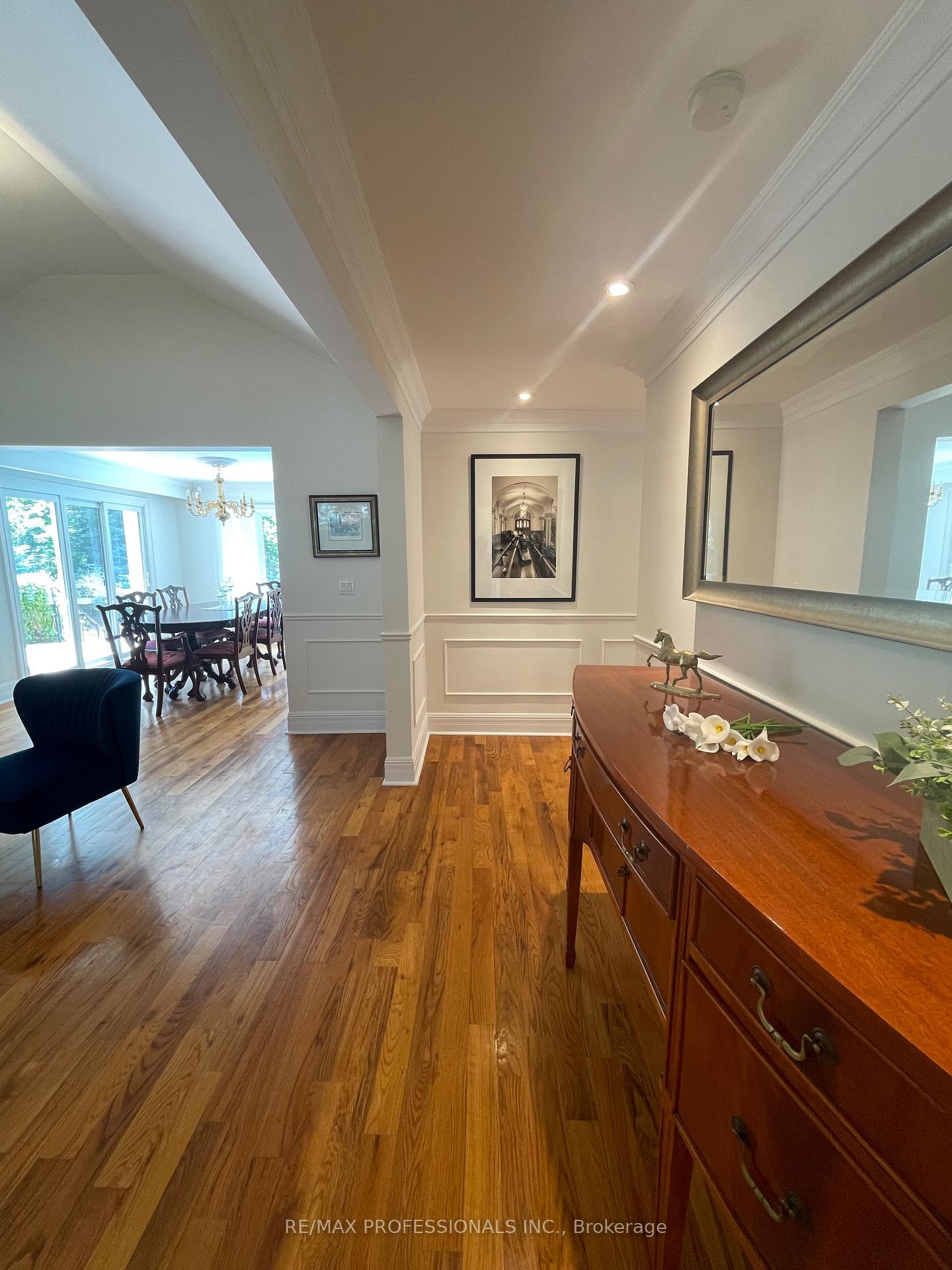Photo 41 of 560 Meadow Wood Road, Mississauga, Clarkson — HOMEH