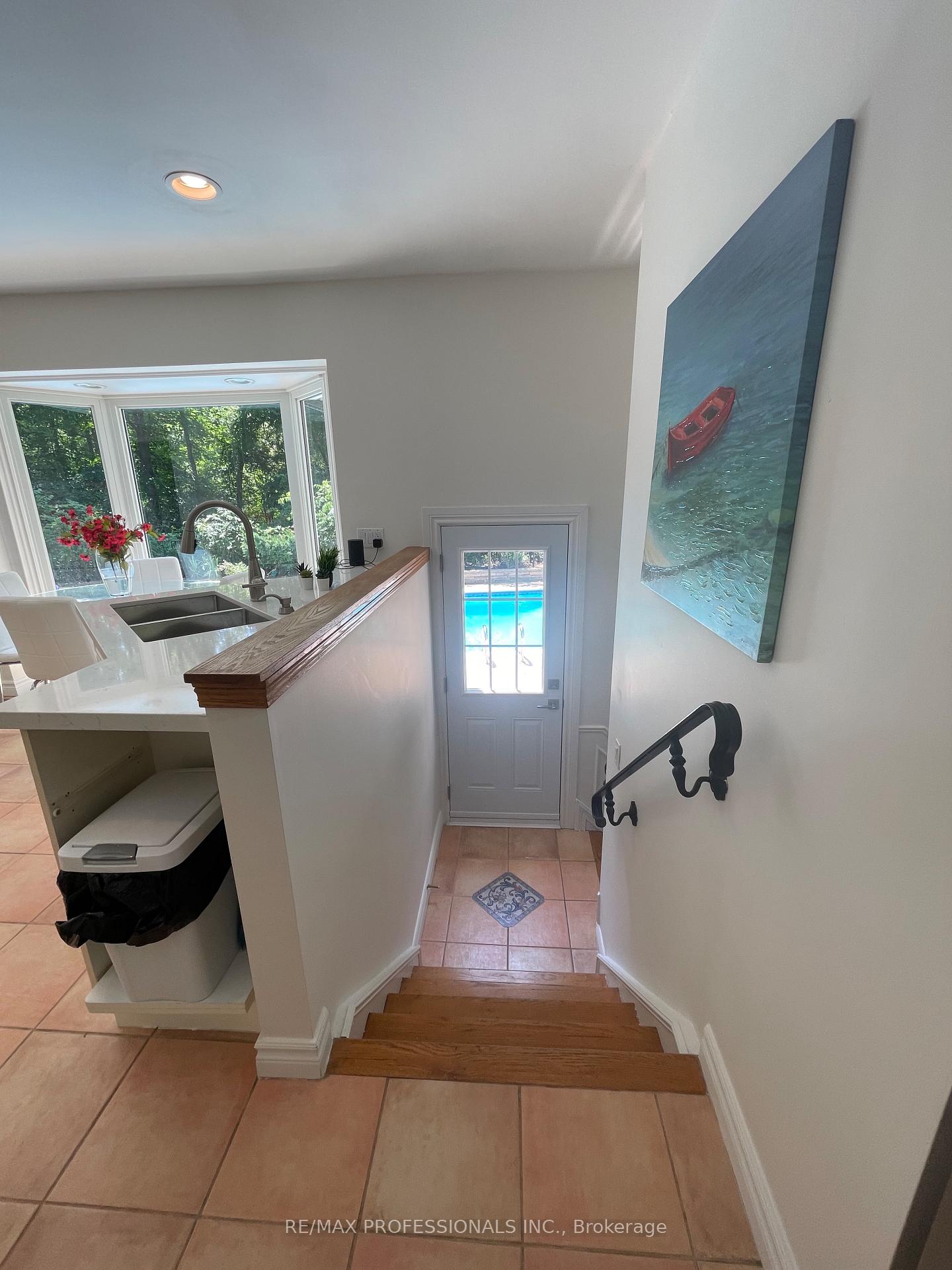 Photo 45 of 560 Meadow Wood Road, Mississauga, Clarkson — HOMEH