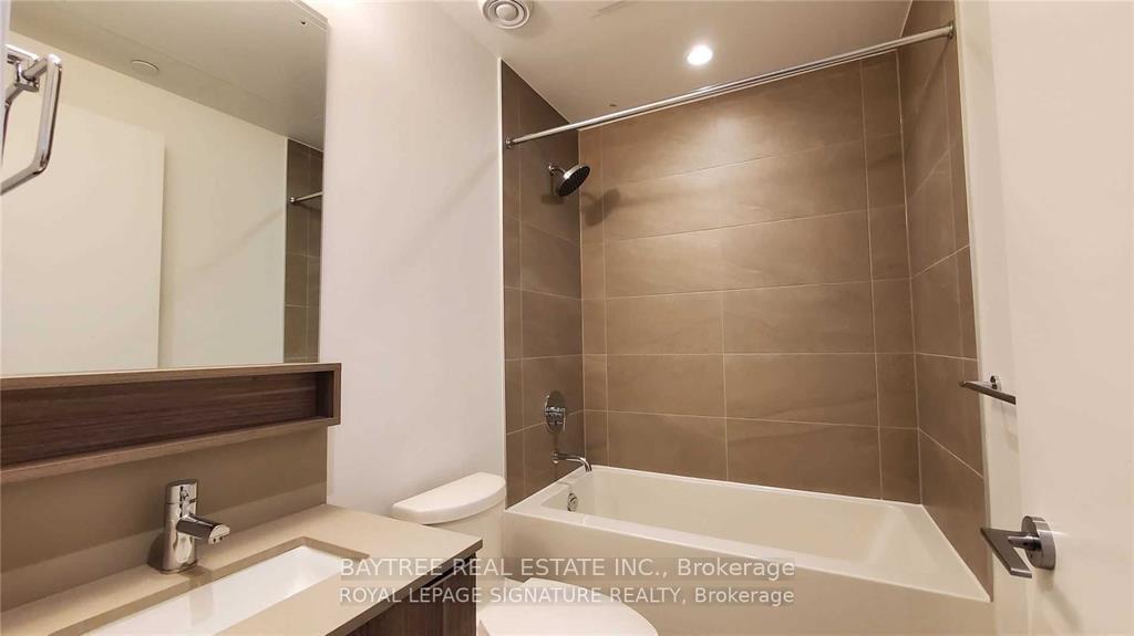 Photo 5 of Unit 4512, 898 Portage Parkway, Vaughan, Vaughan Corporate Centre — HOMEH