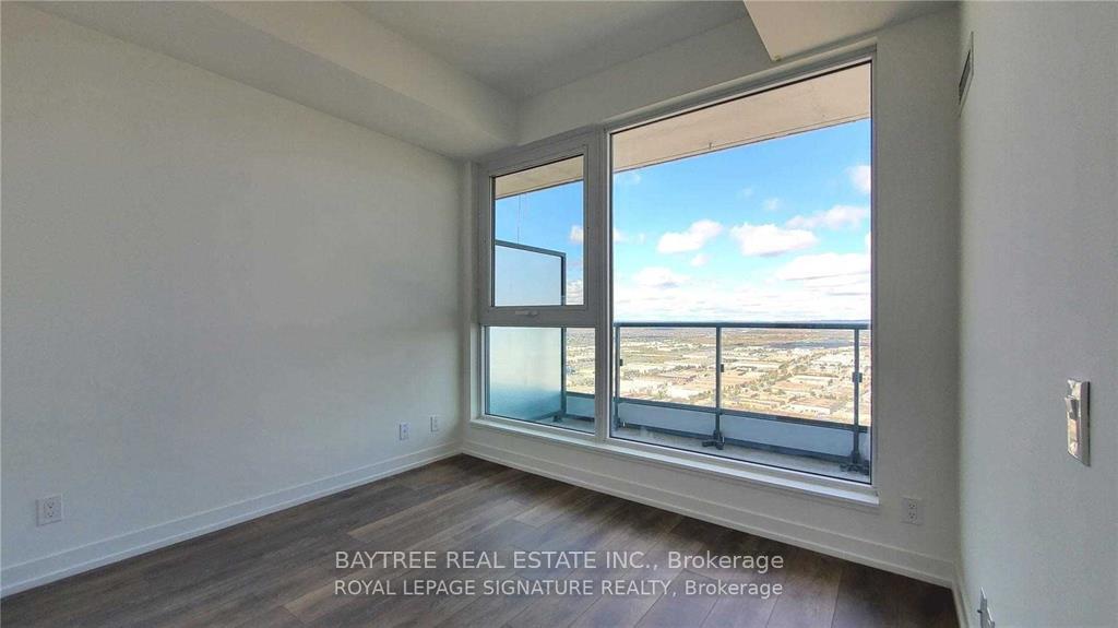 Photo 7 of Unit 4512, 898 Portage Parkway, Vaughan, Vaughan Corporate Centre — HOMEH