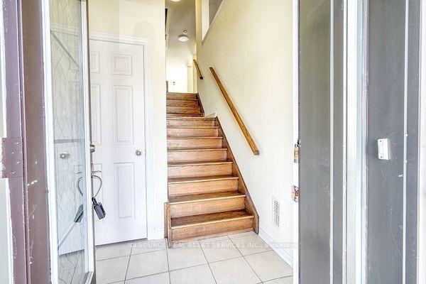 Photo 2 of 53 Sandwell Street, Vaughan, Vellore Village — HOMEH