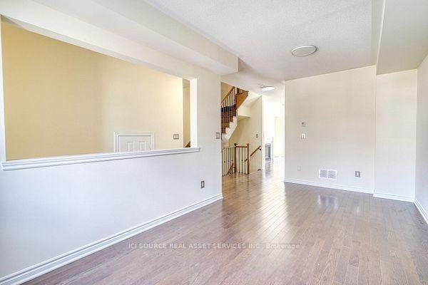 Photo 4 of 53 Sandwell Street, Vaughan, Vellore Village — HOMEH