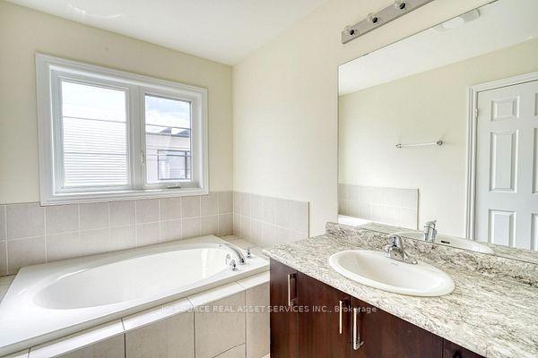 Photo 12 of 53 Sandwell Street, Vaughan, Vellore Village — HOMEH