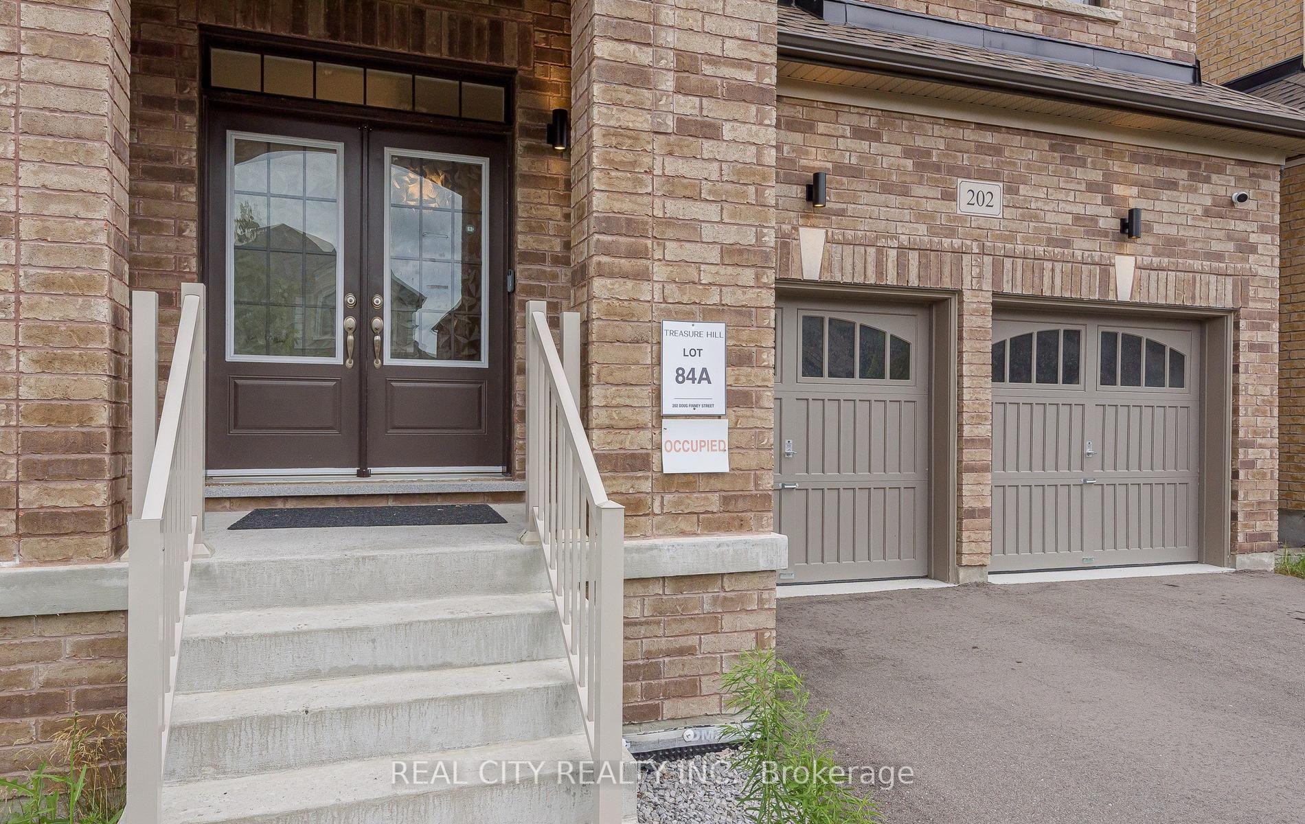 Photo 3 of 202 Doug Finney Street, Oshawa, Eastdale — HOMEH