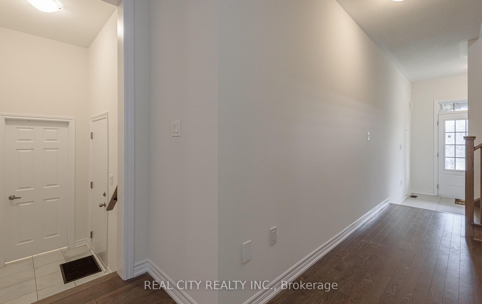 Photo 7 of 202 Doug Finney Street, Oshawa, Eastdale — HOMEH
