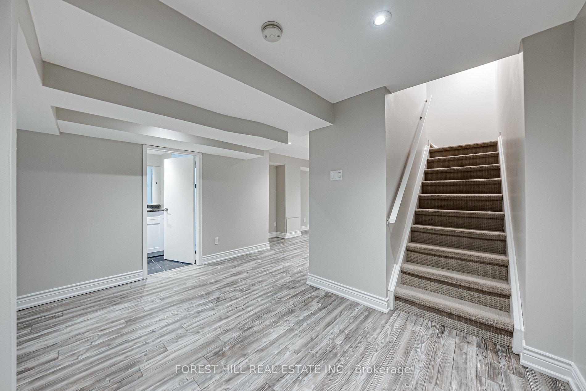 Photo 29 of 300 Conley Street, Vaughan, Lakeview Estates — HOMEH