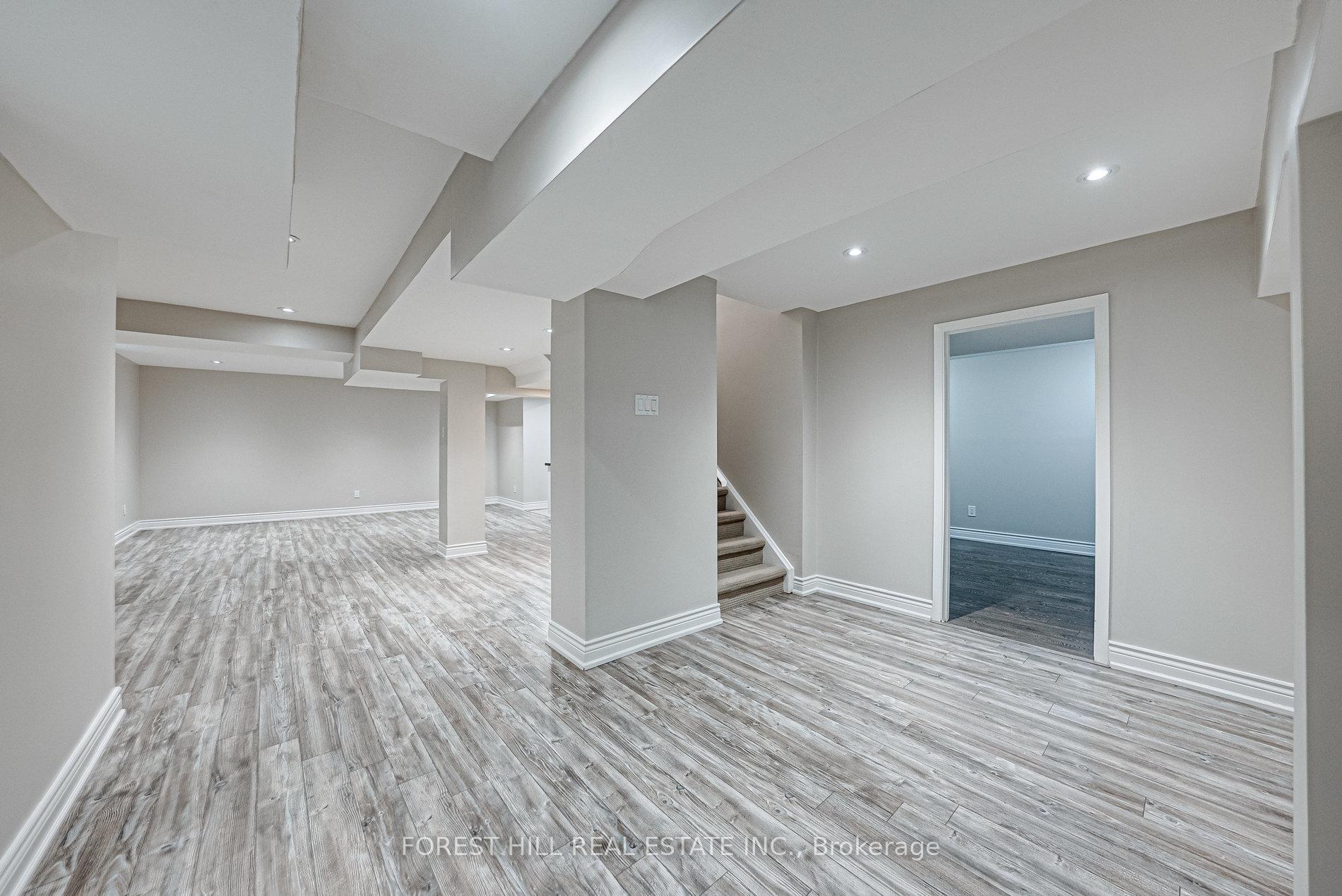 Photo 30 of 300 Conley Street, Vaughan, Lakeview Estates — HOMEH