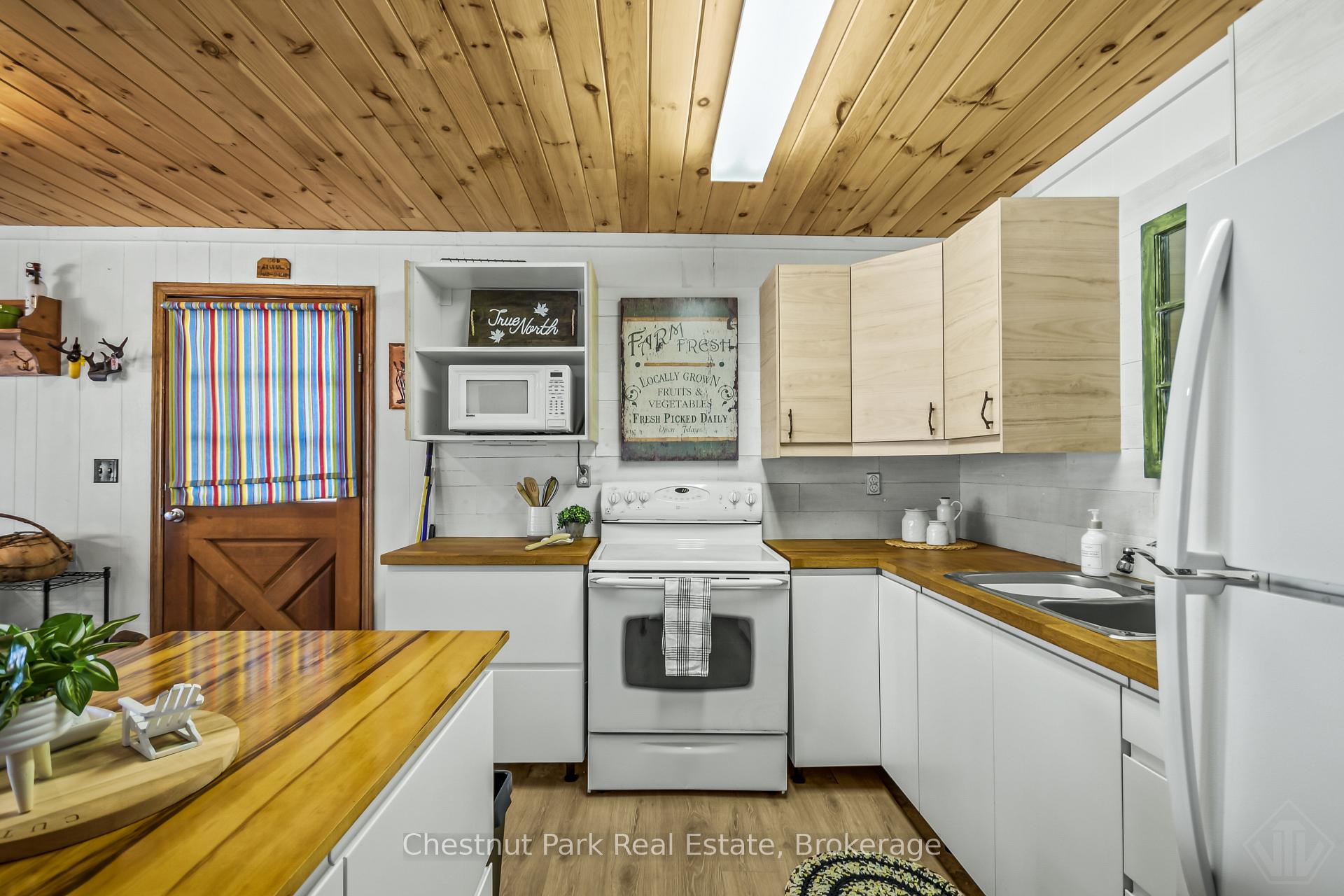 Photo 23 of 254 Chapman Drive W, Magnetawan — HOMEH