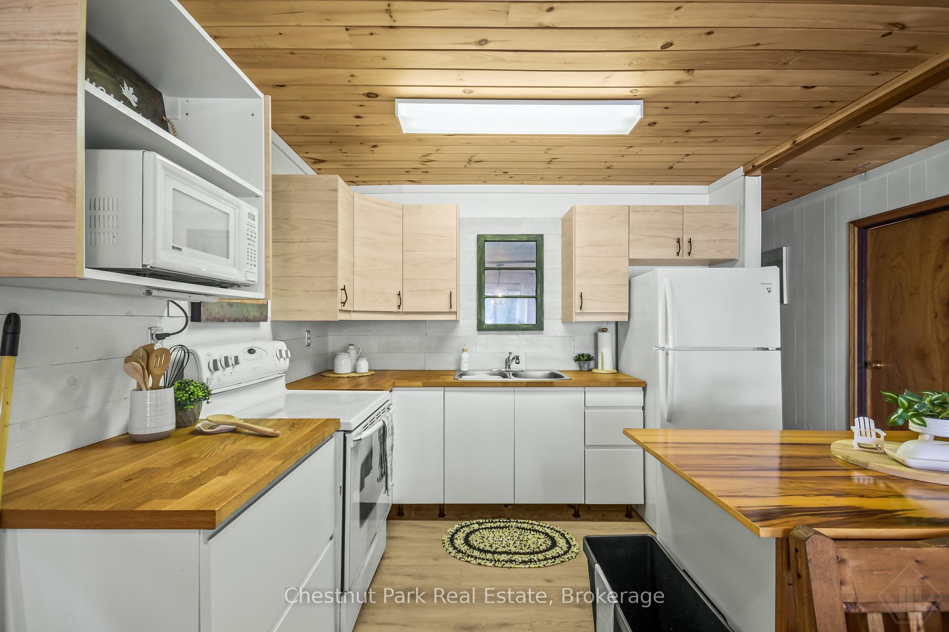 Photo 25 of 254 Chapman Drive W, Magnetawan — HOMEH
