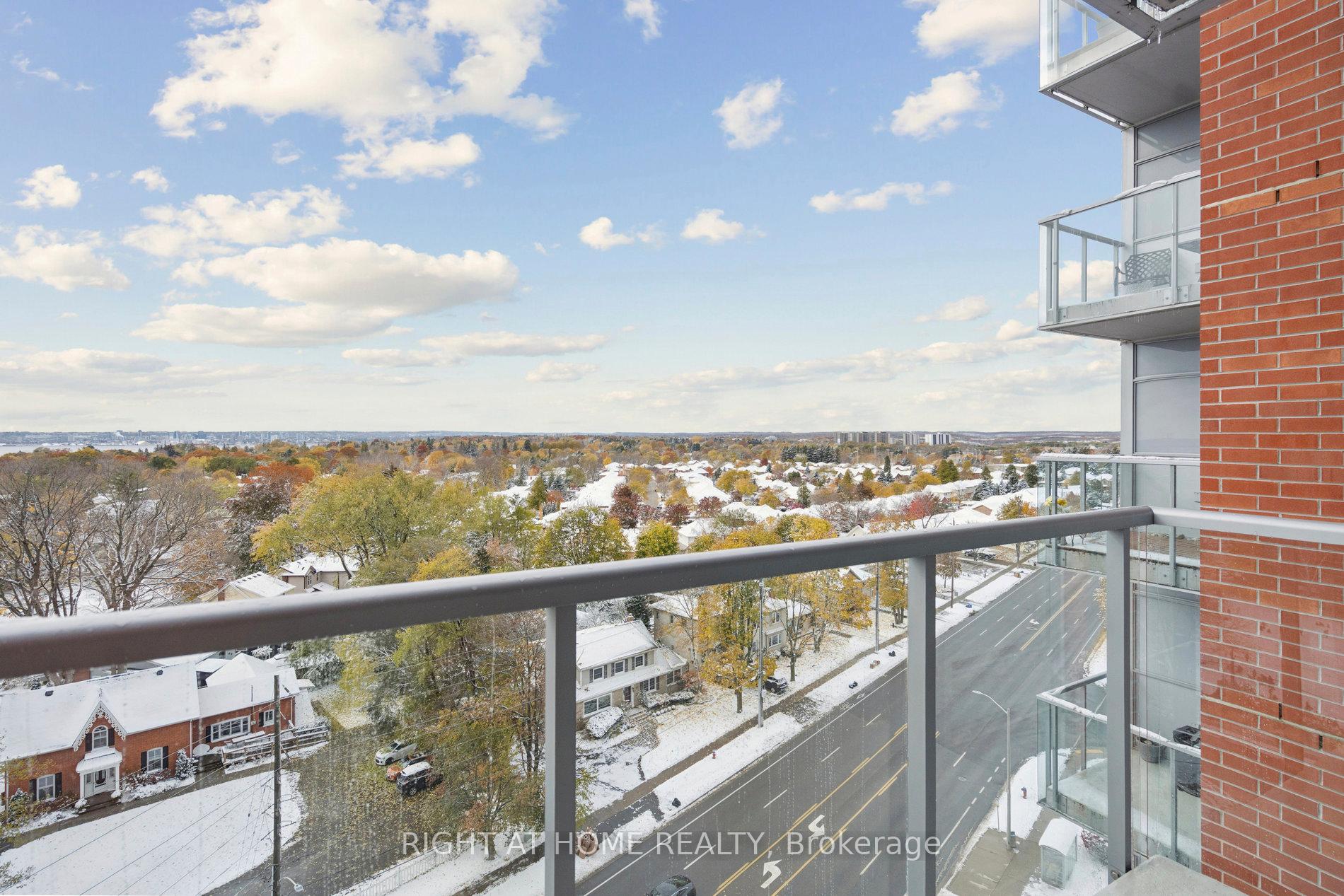 Photo 9 of Unit 1002, 551 Maple Avenue, Burlington, Brant — HOMEH