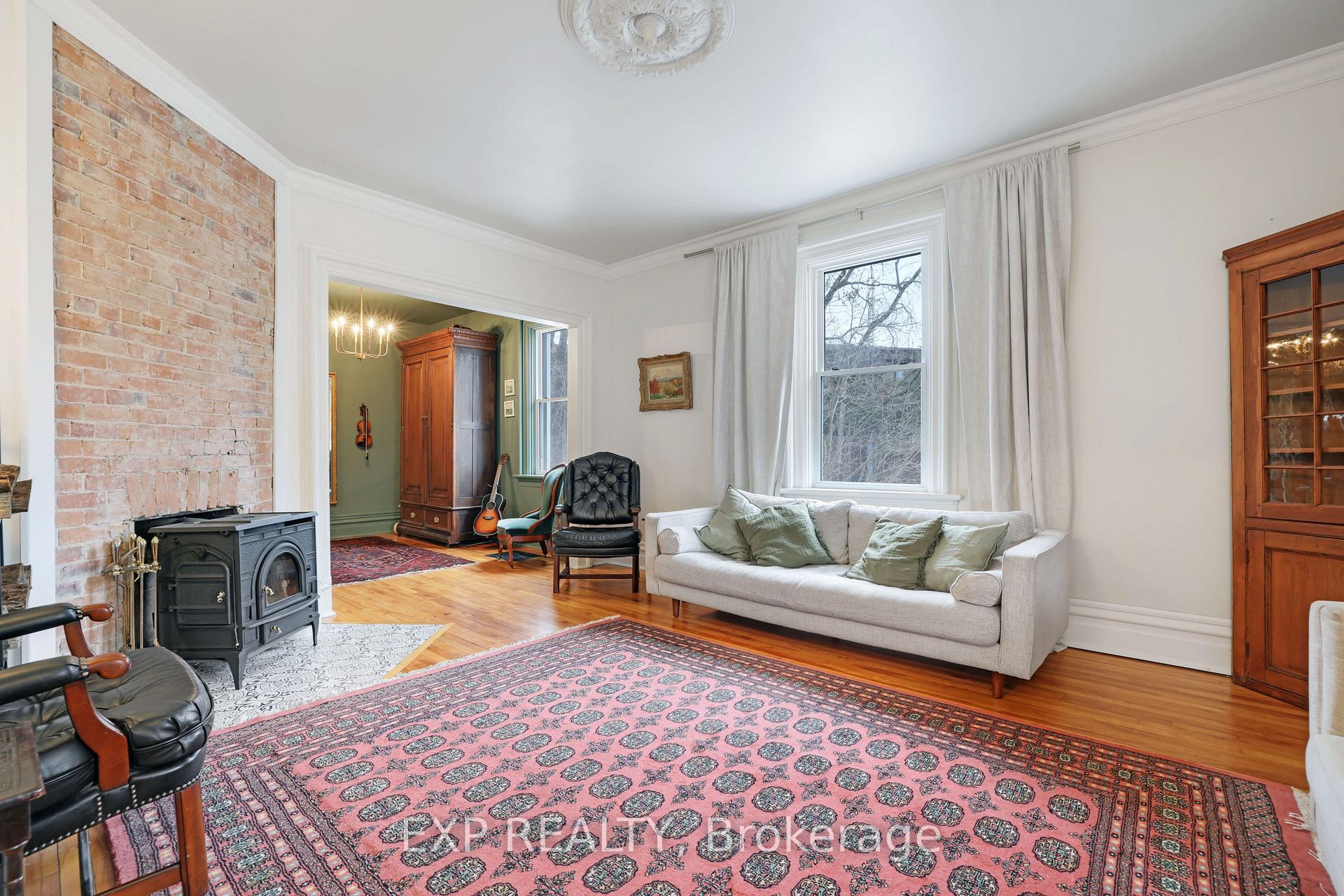 Photo 6 of 128 Renfrew Avenue E, Renfrew, Renfrew — HOMEH