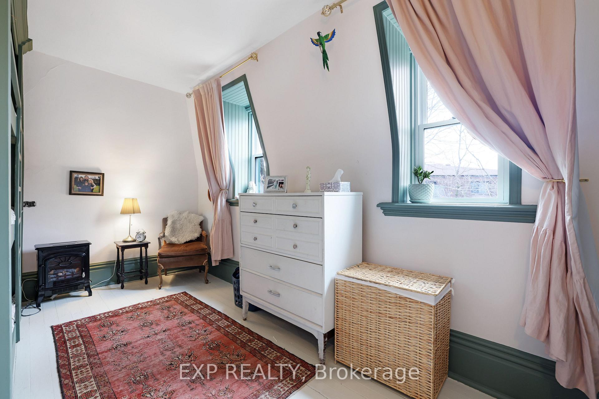 Photo 28 of 128 Renfrew Avenue E, Renfrew, Renfrew — HOMEH
