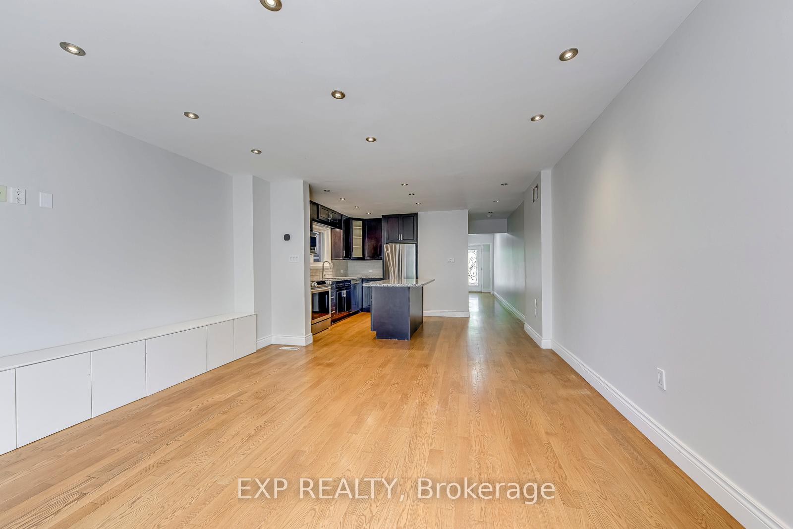 Photo 12 of 2407 Stefi Trail, Oakville, River Oaks — HOMEH