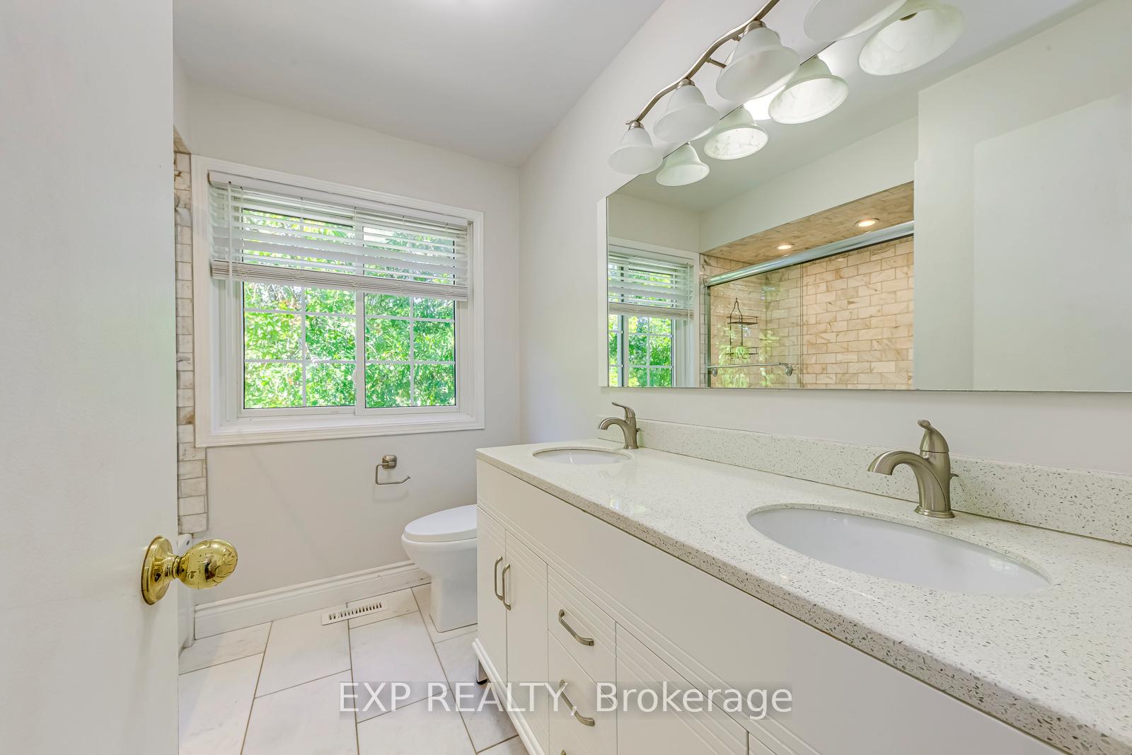 Photo 24 of 2407 Stefi Trail, Oakville, River Oaks — HOMEH