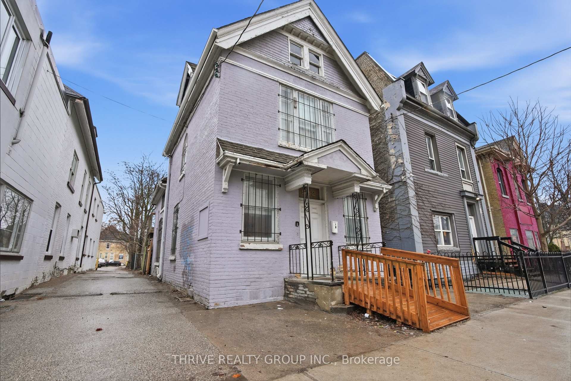 Photo of 532-538 Dundas Street