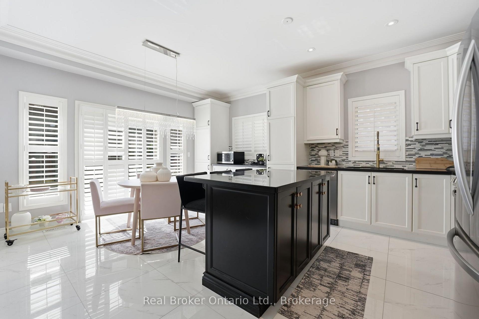 Photo 12 of 3293 Steeplechase Drive, Burlington, Alton — HOMEH