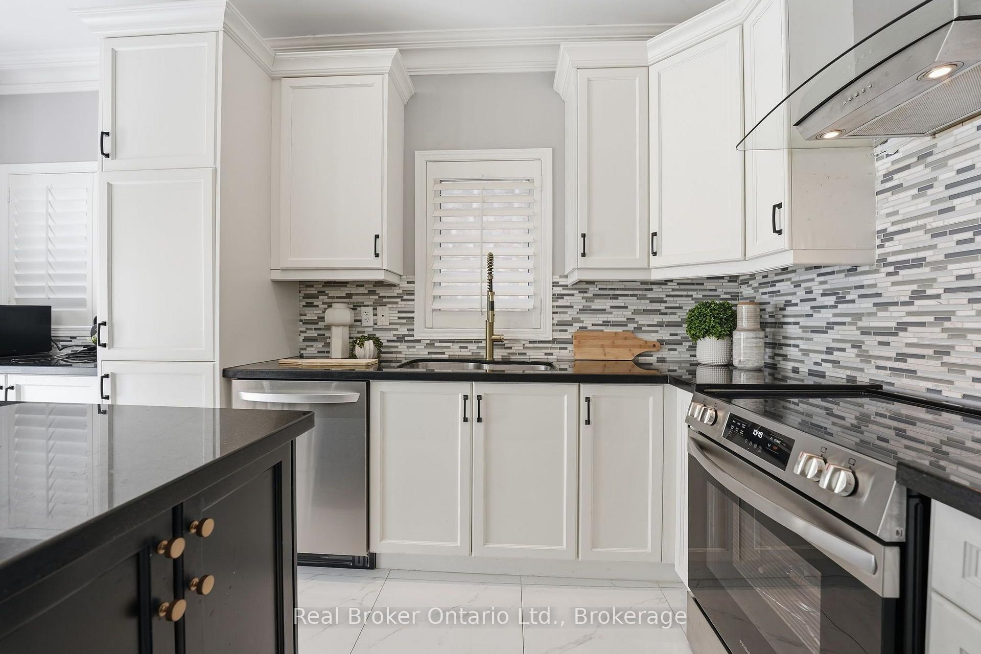 Photo 14 of 3293 Steeplechase Drive, Burlington, Alton — HOMEH