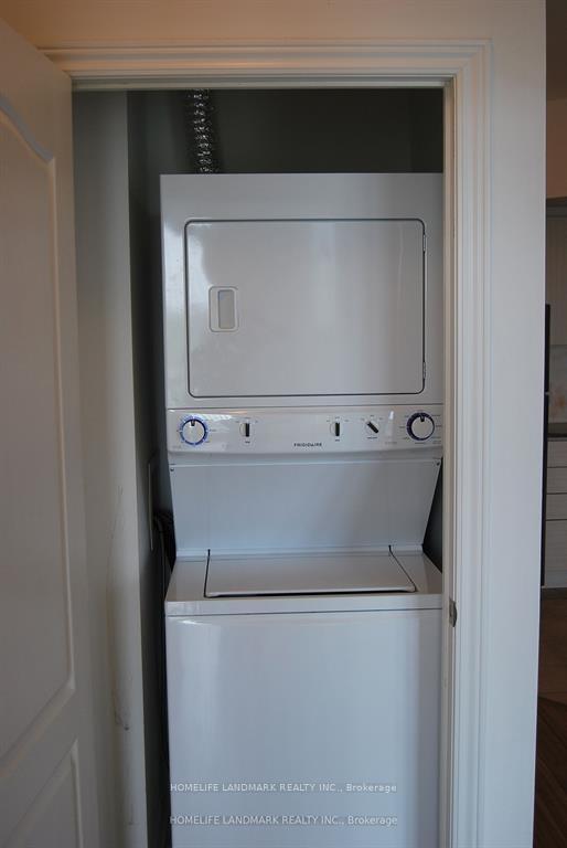 Photo 7 of Unit 927, 8323 Kennedy Road, Markham, Village Green-South Unionville — HOMEH