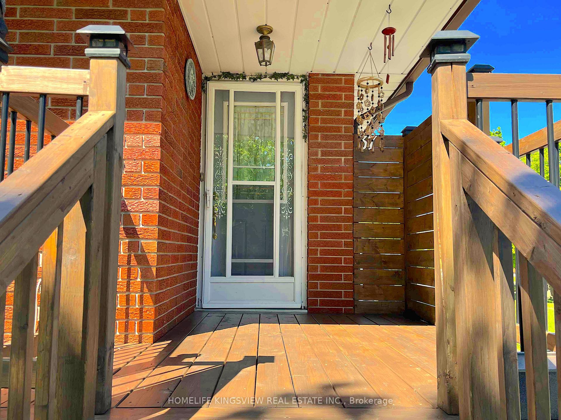Photo 3 of 37 Allan Drive, St. Catharines, Fairview — HOMEH