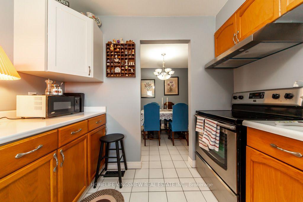 Photo 16 of 37 Allan Drive, St. Catharines, Fairview — HOMEH