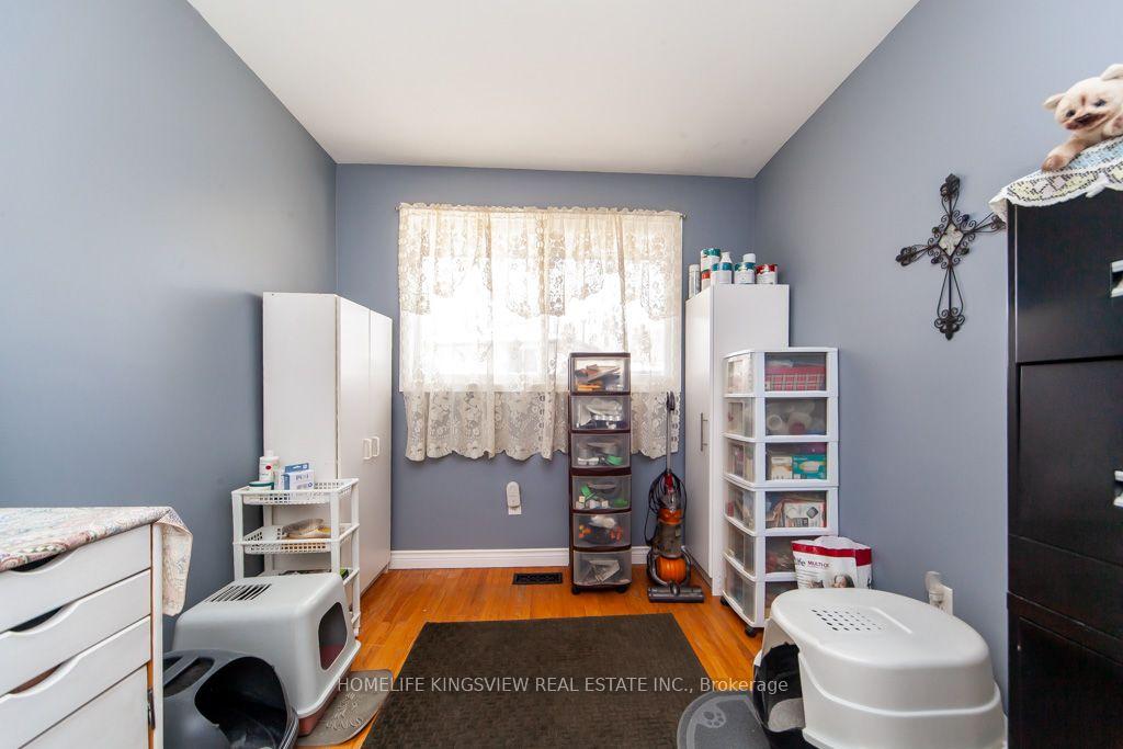 Photo 20 of 37 Allan Drive, St. Catharines, Fairview — HOMEH