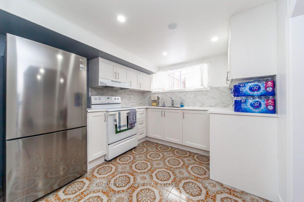Photo 26 of 37 Allan Drive, St. Catharines, Fairview — HOMEH