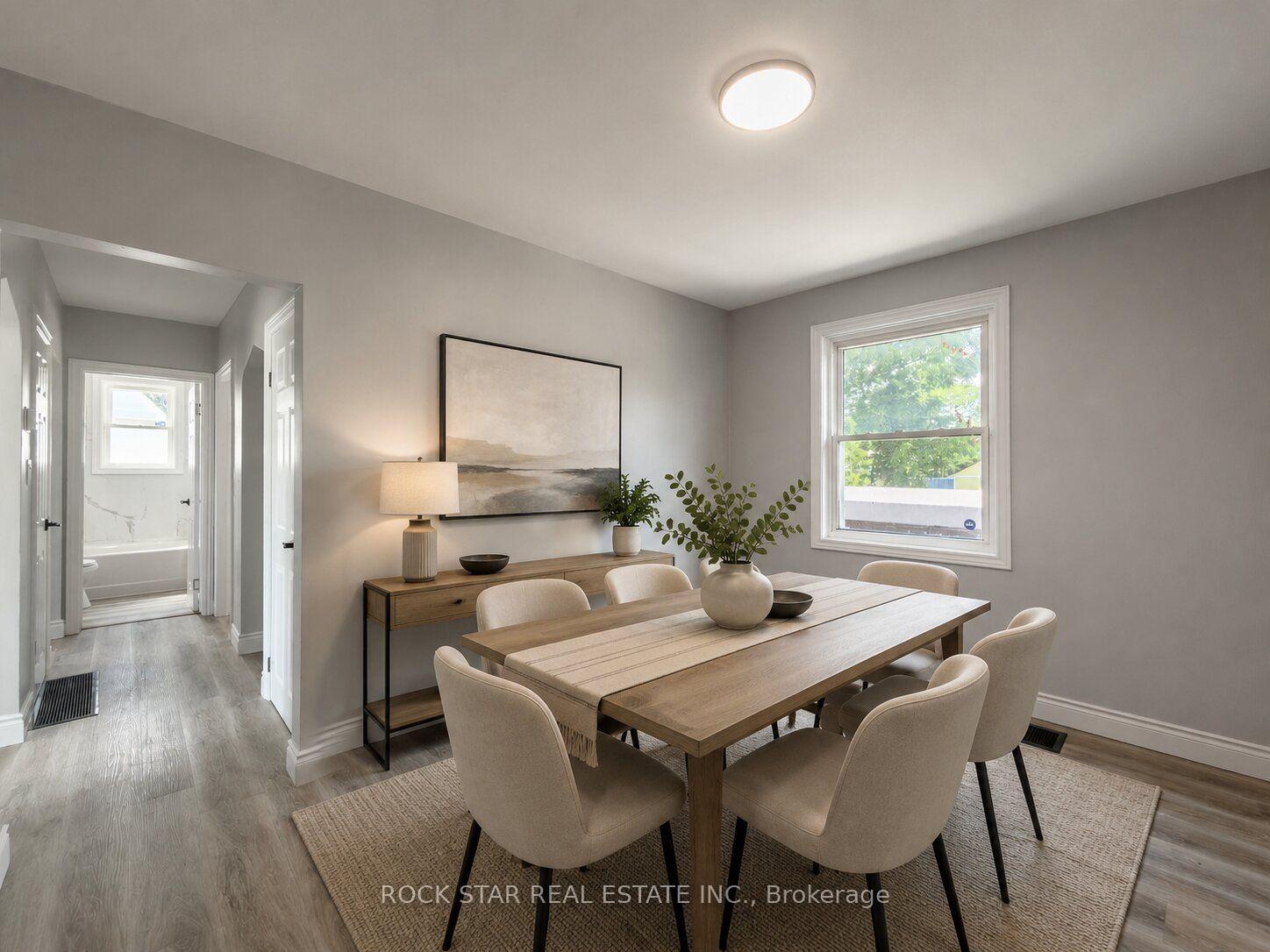 Photo 11 of 20 Patricia Place, Hamilton, Raleigh — HOMEH
