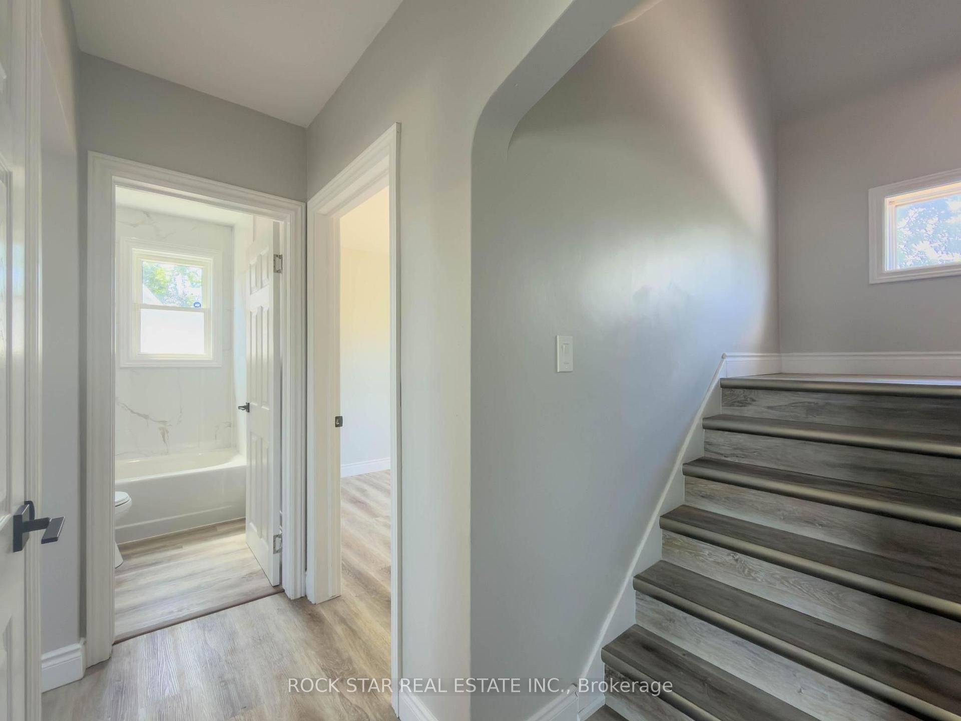 Photo 14 of 20 Patricia Place, Hamilton, Raleigh — HOMEH