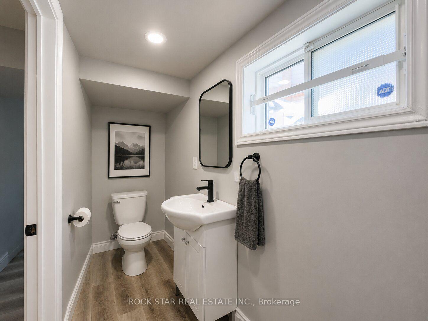 Photo 35 of 20 Patricia Place, Hamilton, Raleigh — HOMEH