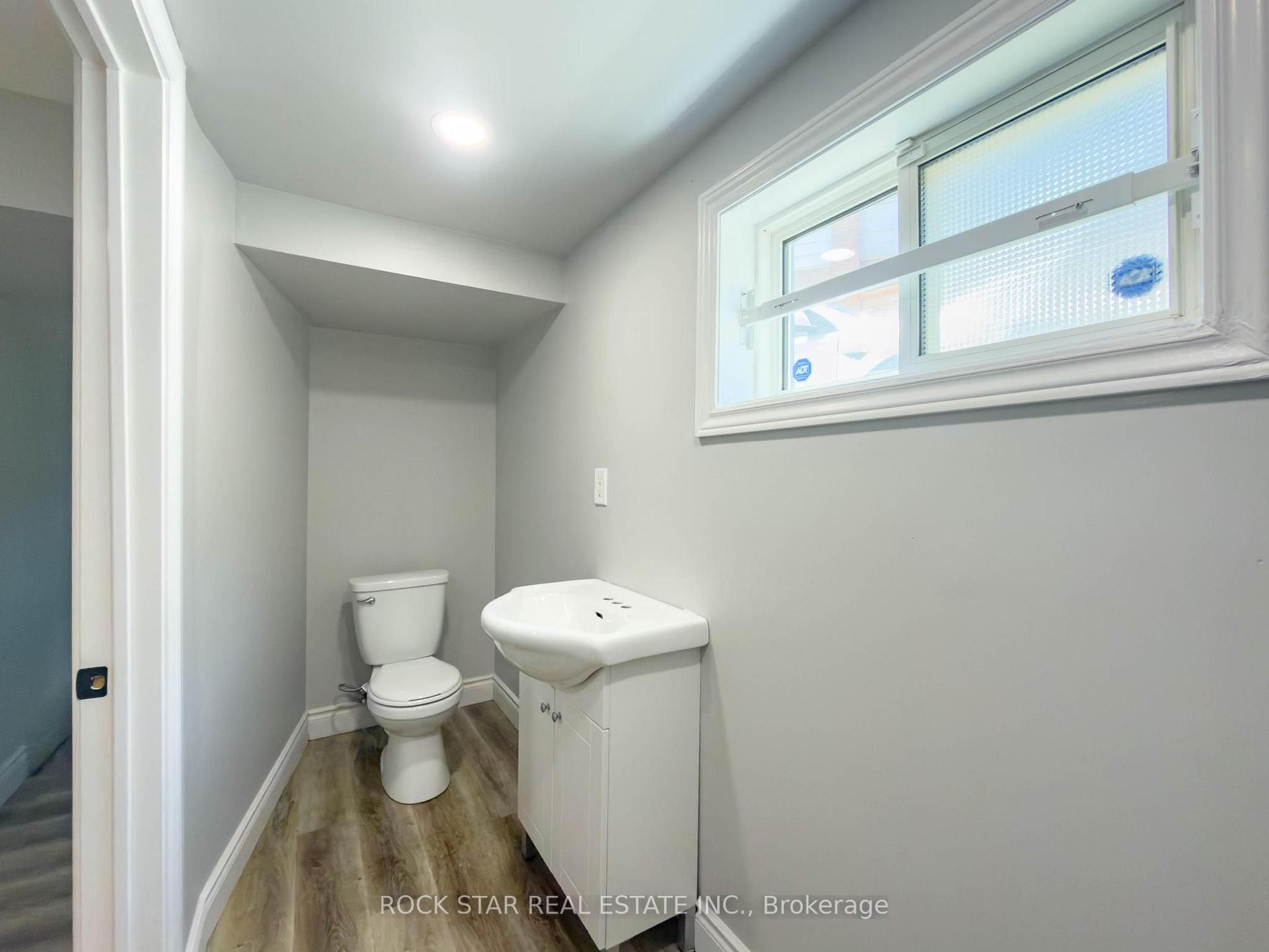 Photo 36 of 20 Patricia Place, Hamilton, Raleigh — HOMEH